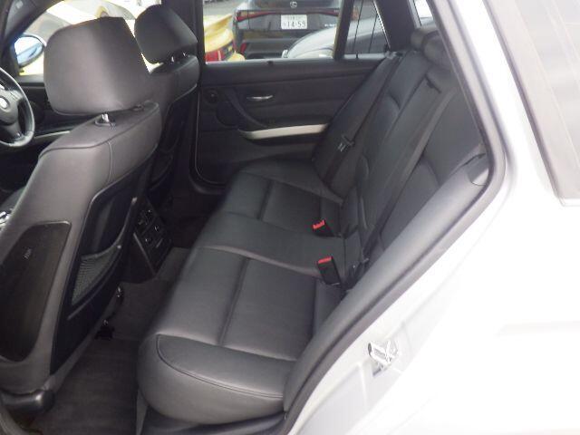 BMW 3 Series - Image 7