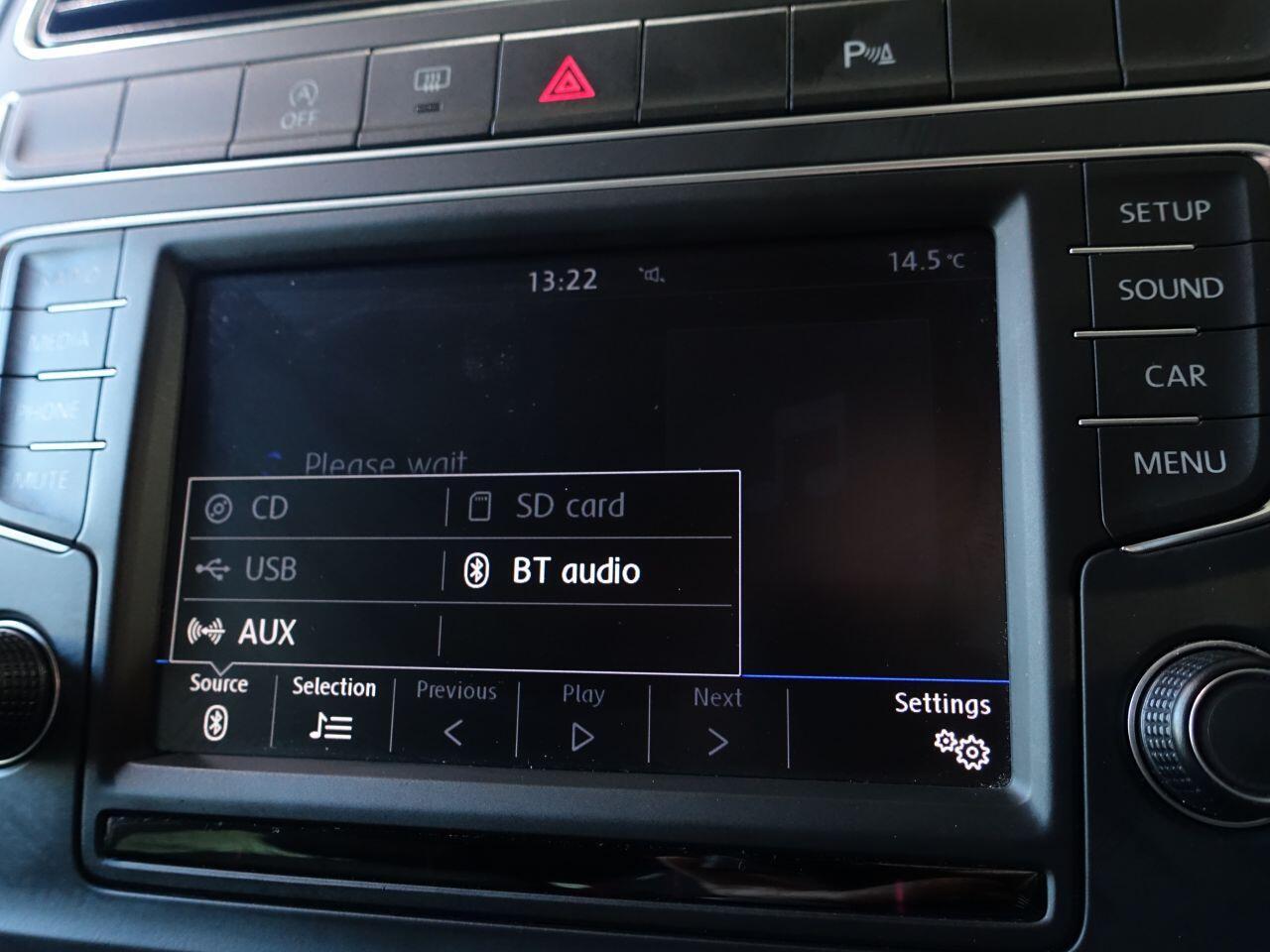 Volkswagen Polo - Image 34