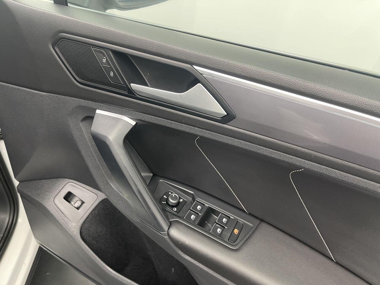 Volkswagen Tiguan - Image 18