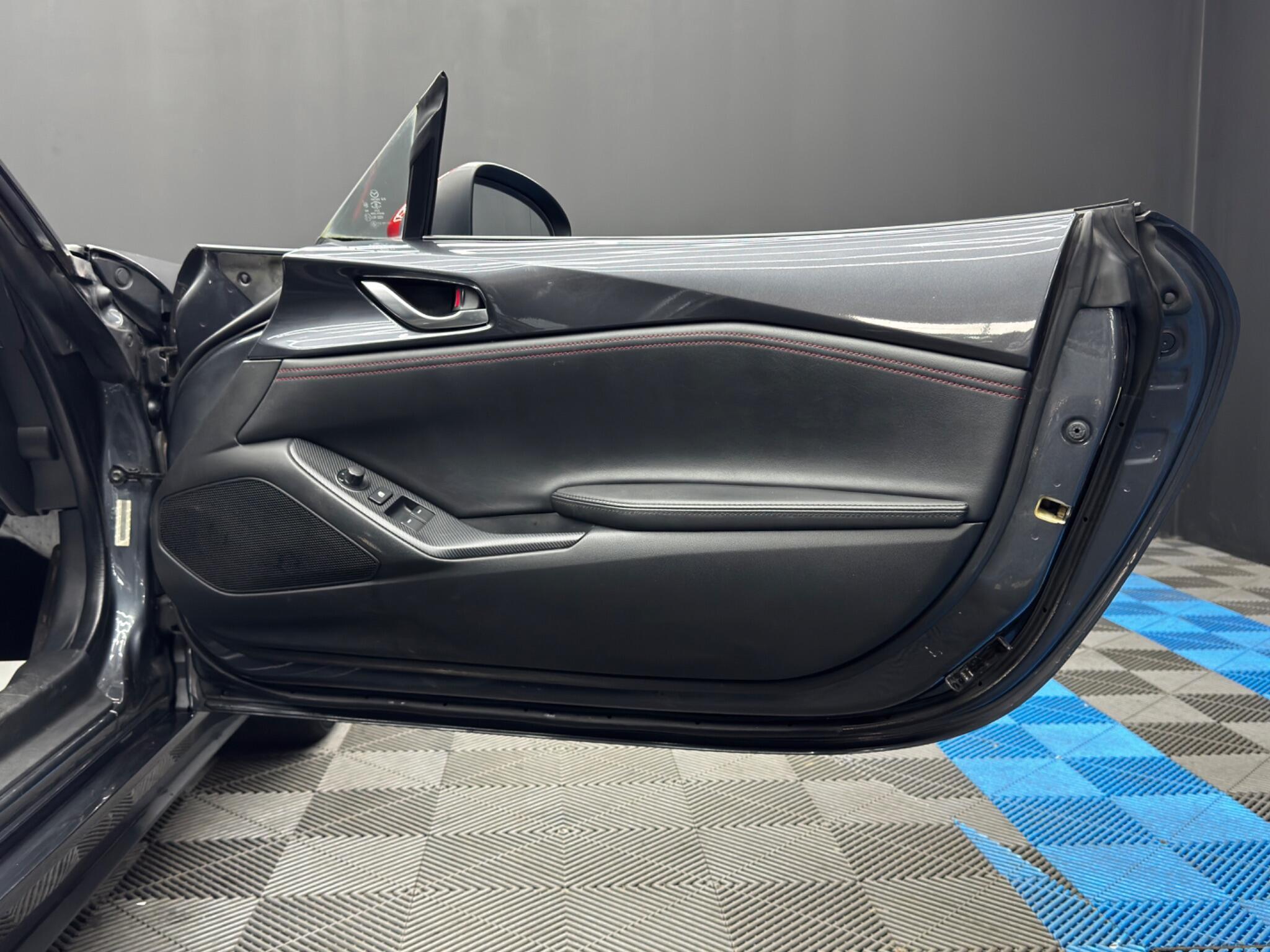 Mazda MX-5 - Image 31