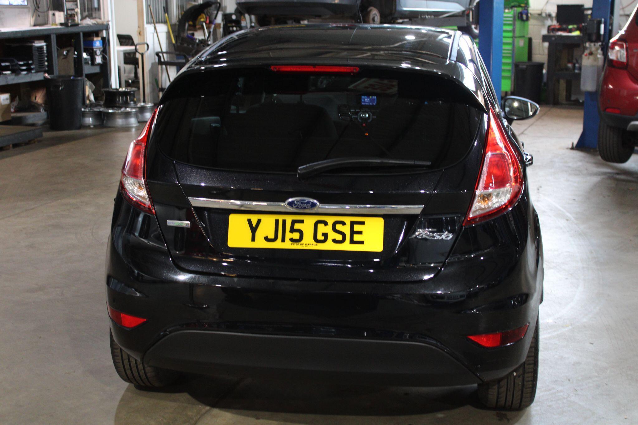 Ford Fiesta - Image 9
