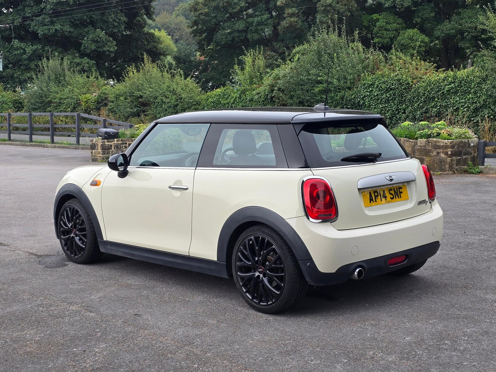 MINI Hatch - Image 14