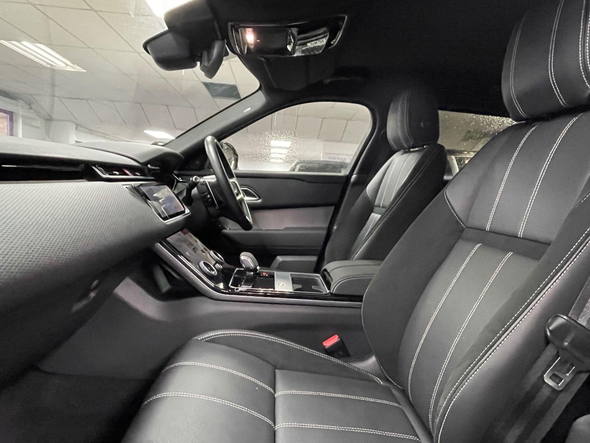 Land Rover Range Rover Velar - Image 33