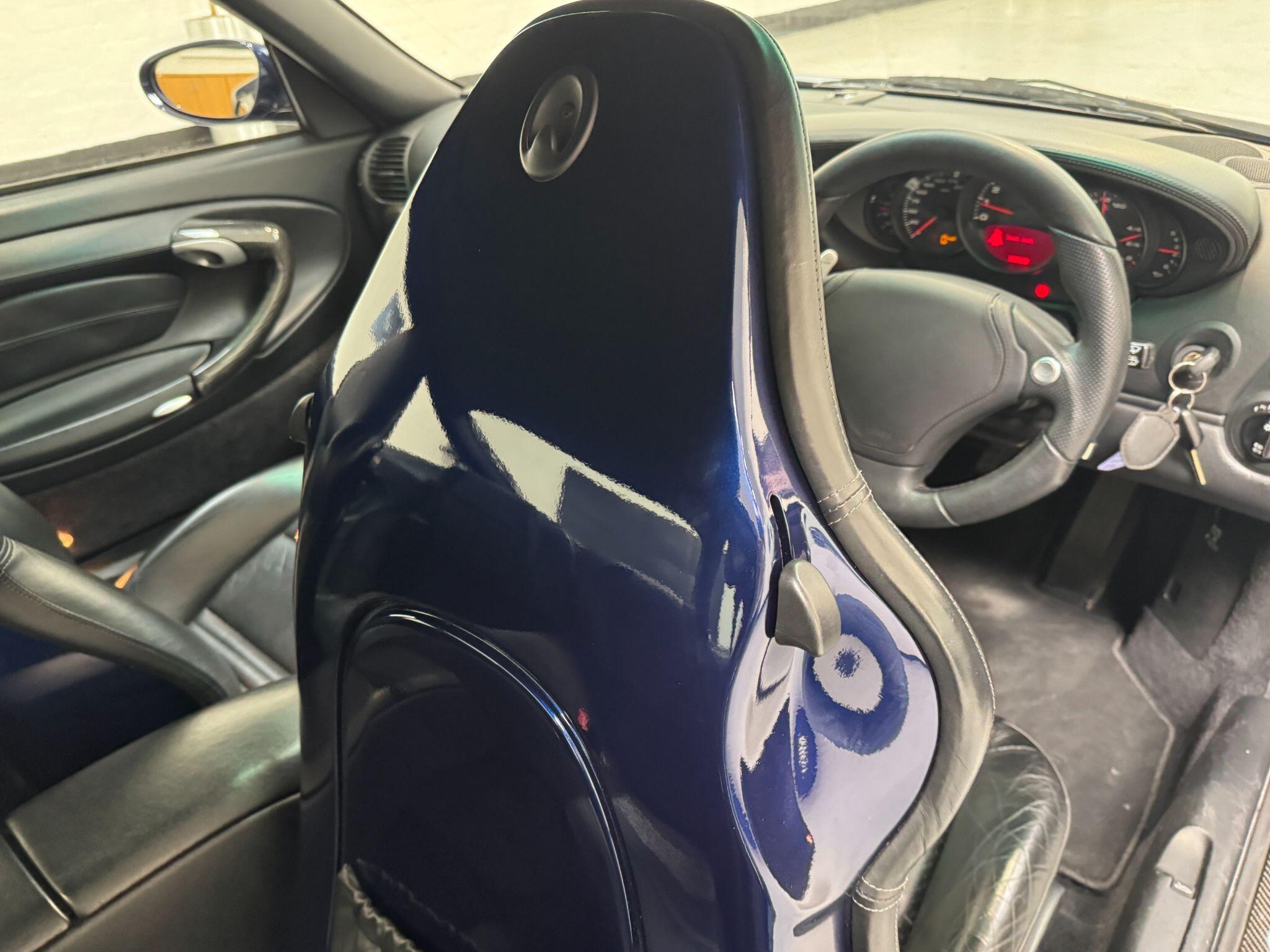 Porsche 911 - Image 23