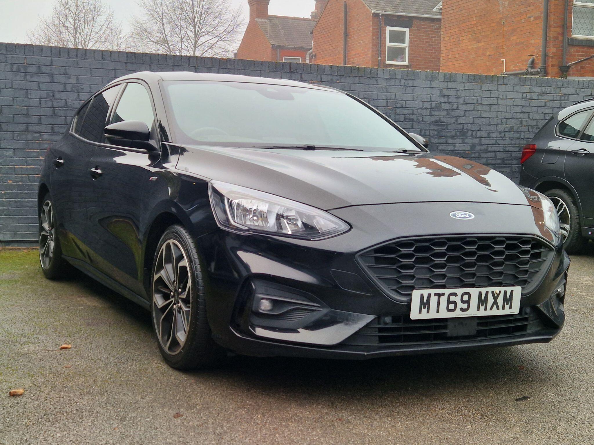 Ford Focus - Image 16