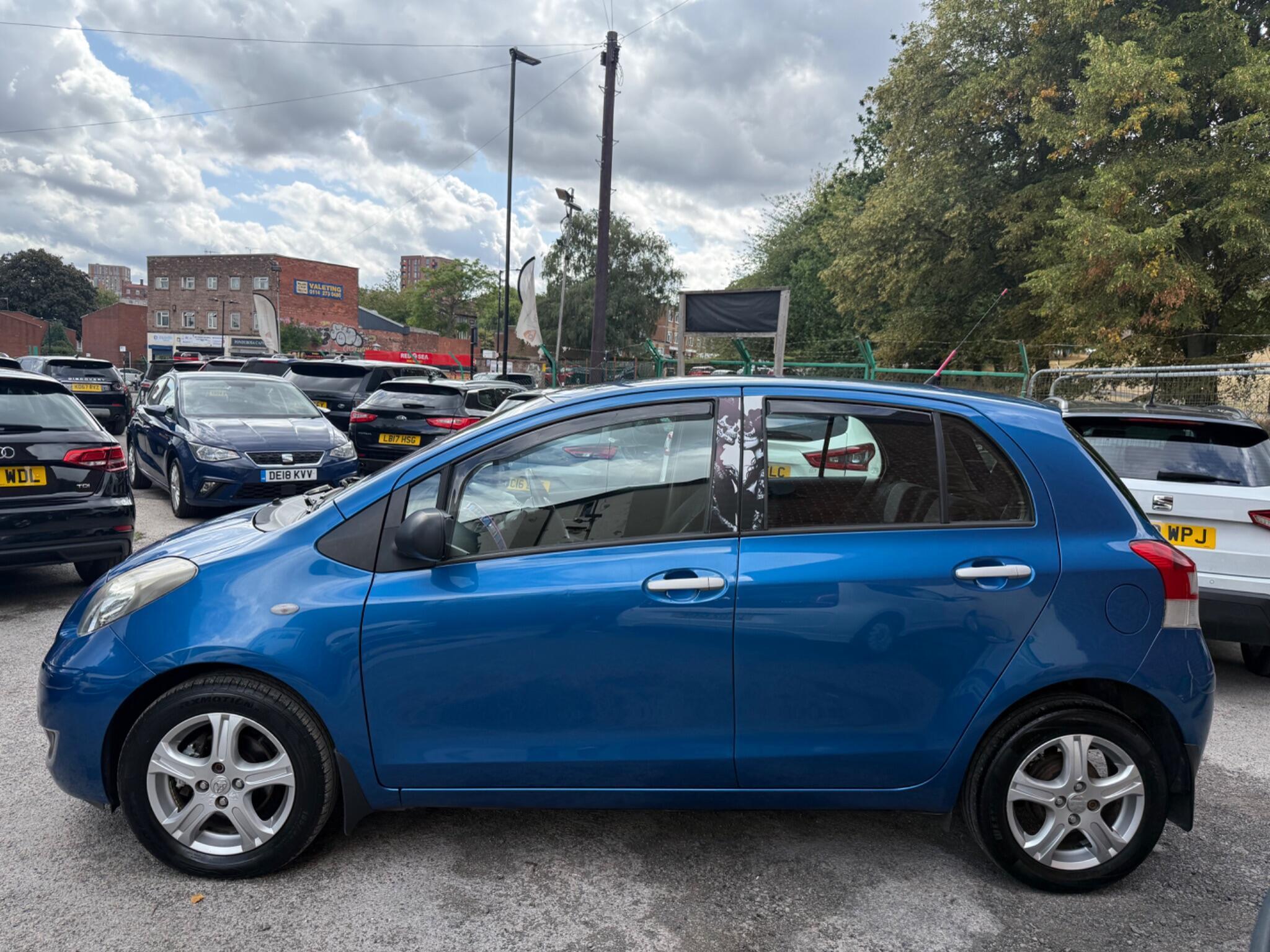 Toyota Yaris - Image 4