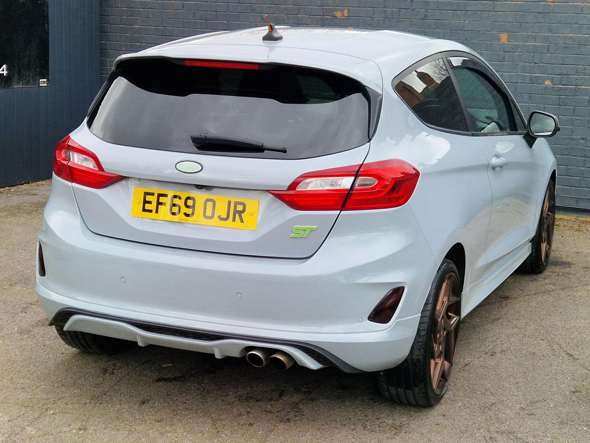 Ford Fiesta - Image 5