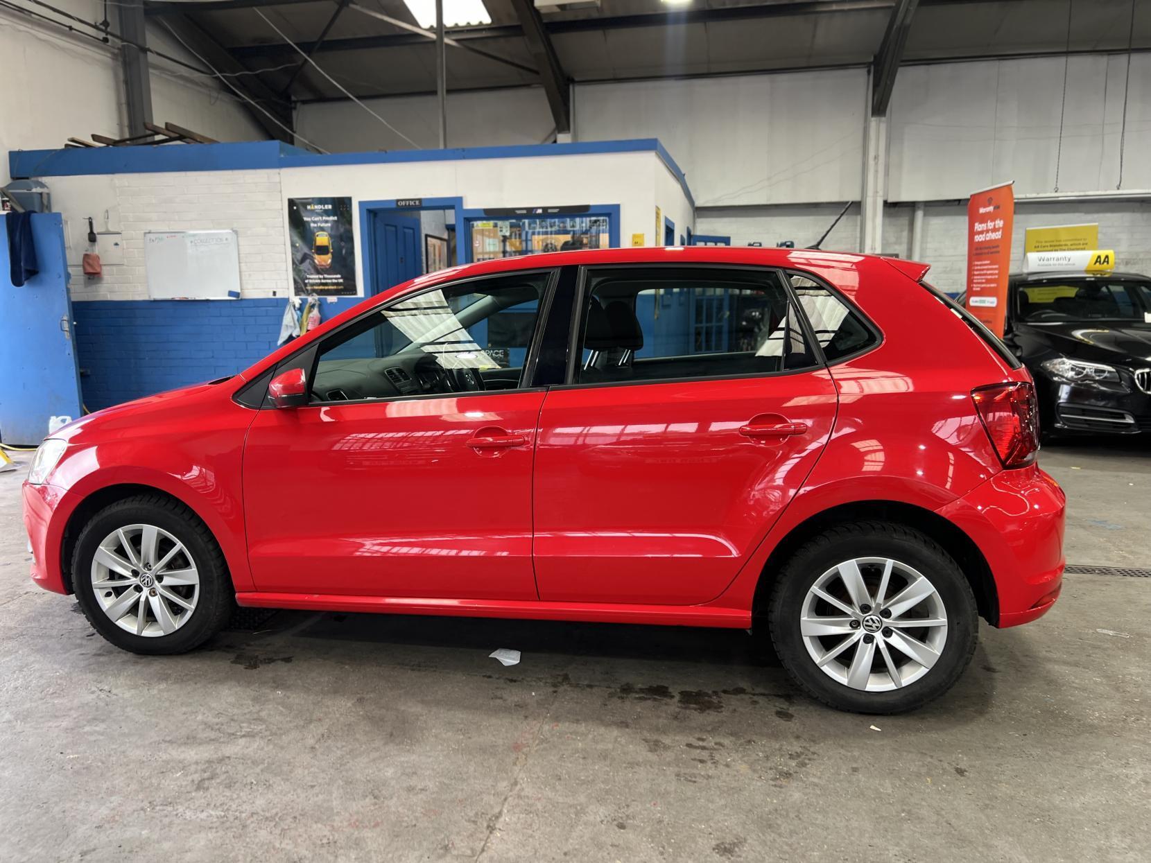 Volkswagen Polo - Image 4