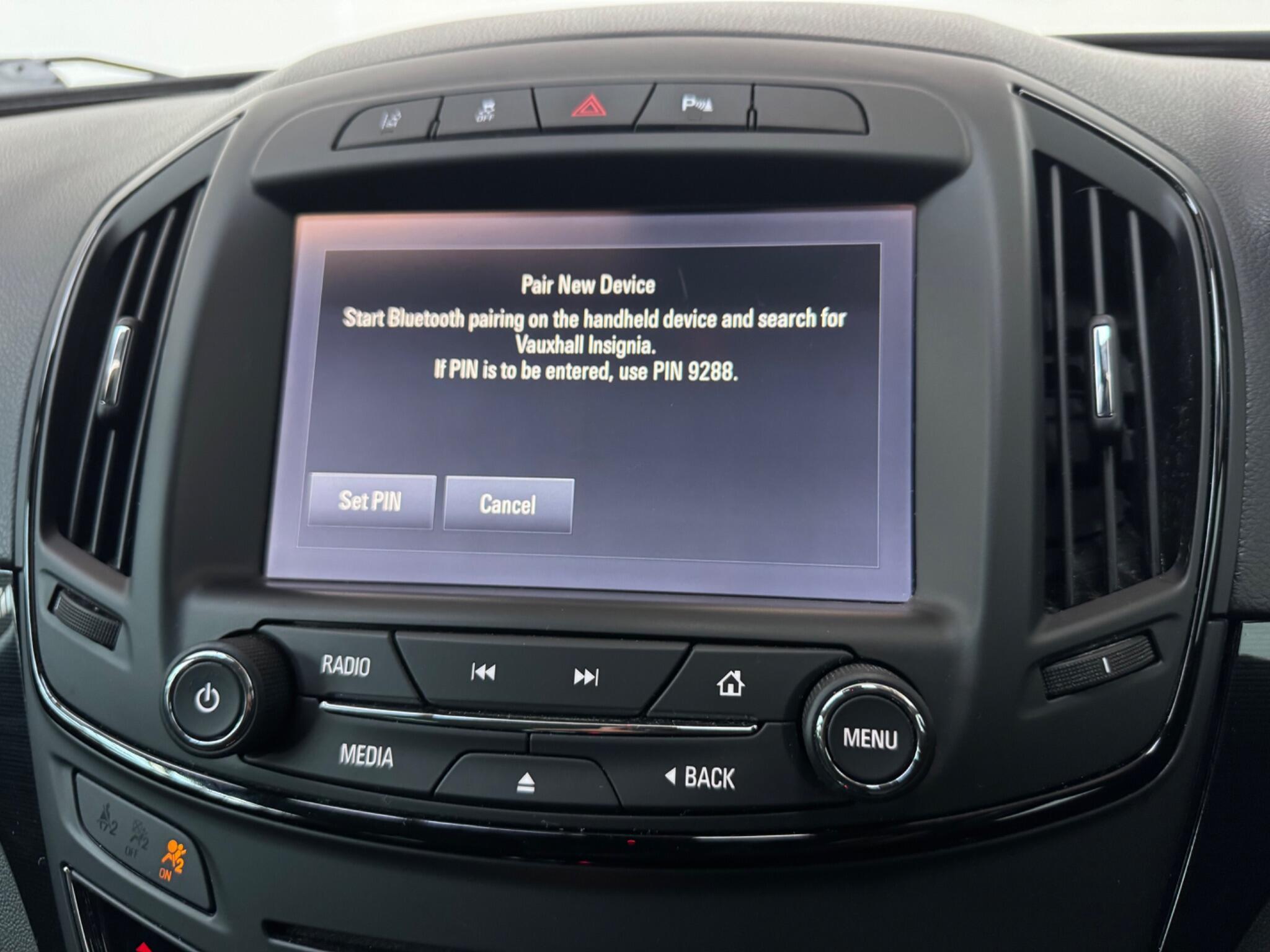 Vauxhall Insignia - Image 17