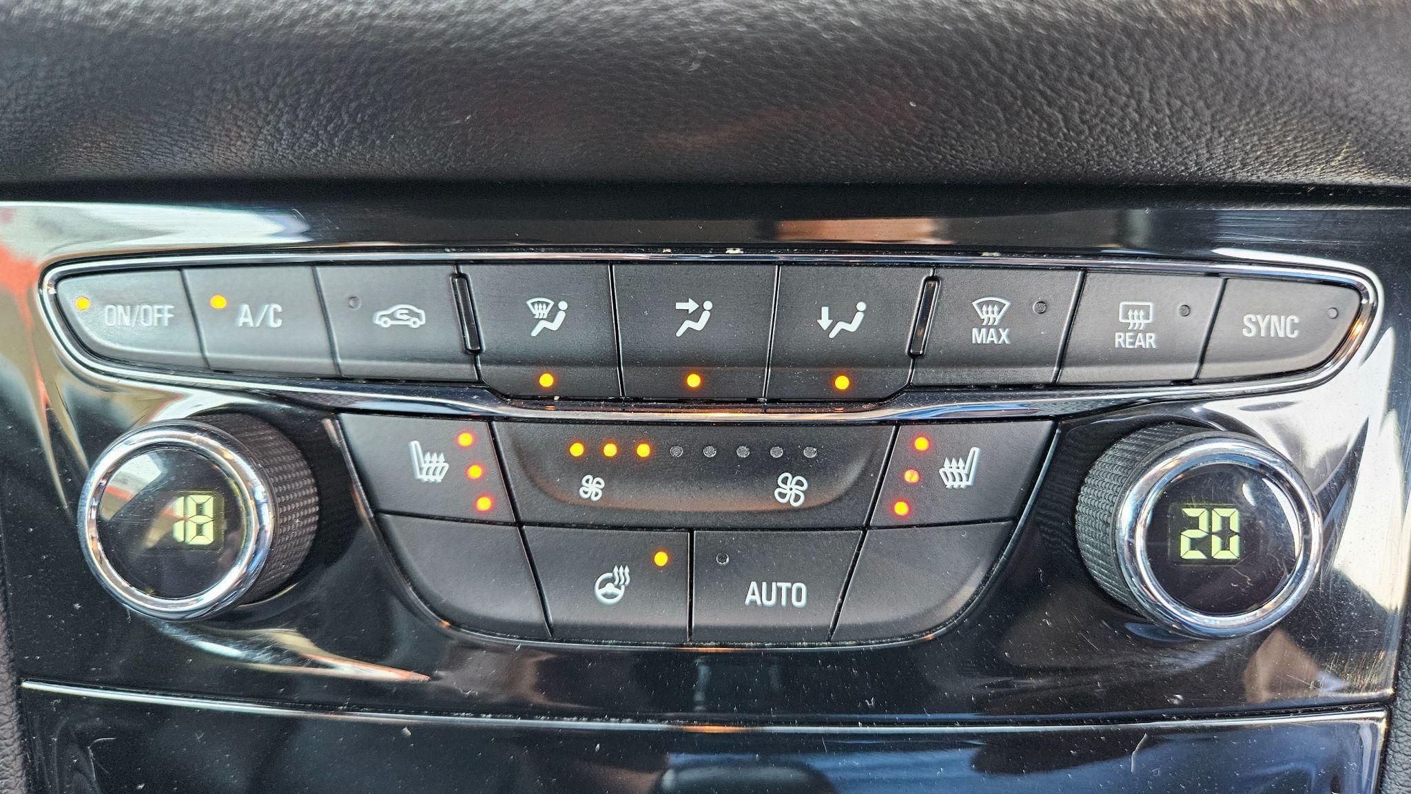 Vauxhall Astra - Image 23