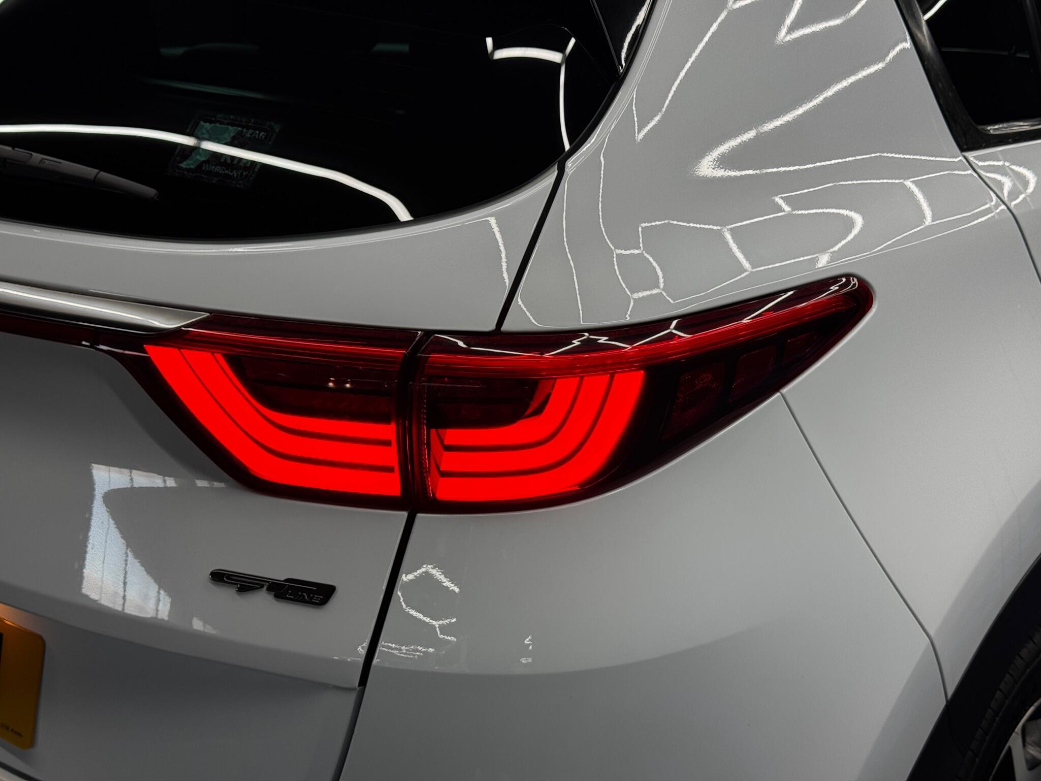 Kia Sportage - Image 40