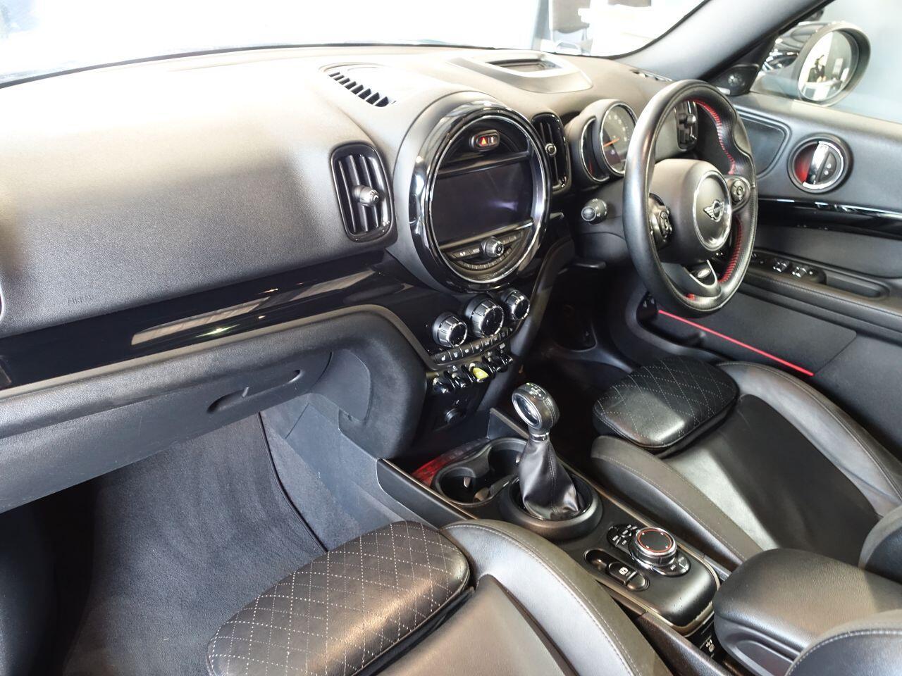 MINI Countryman - Image 14