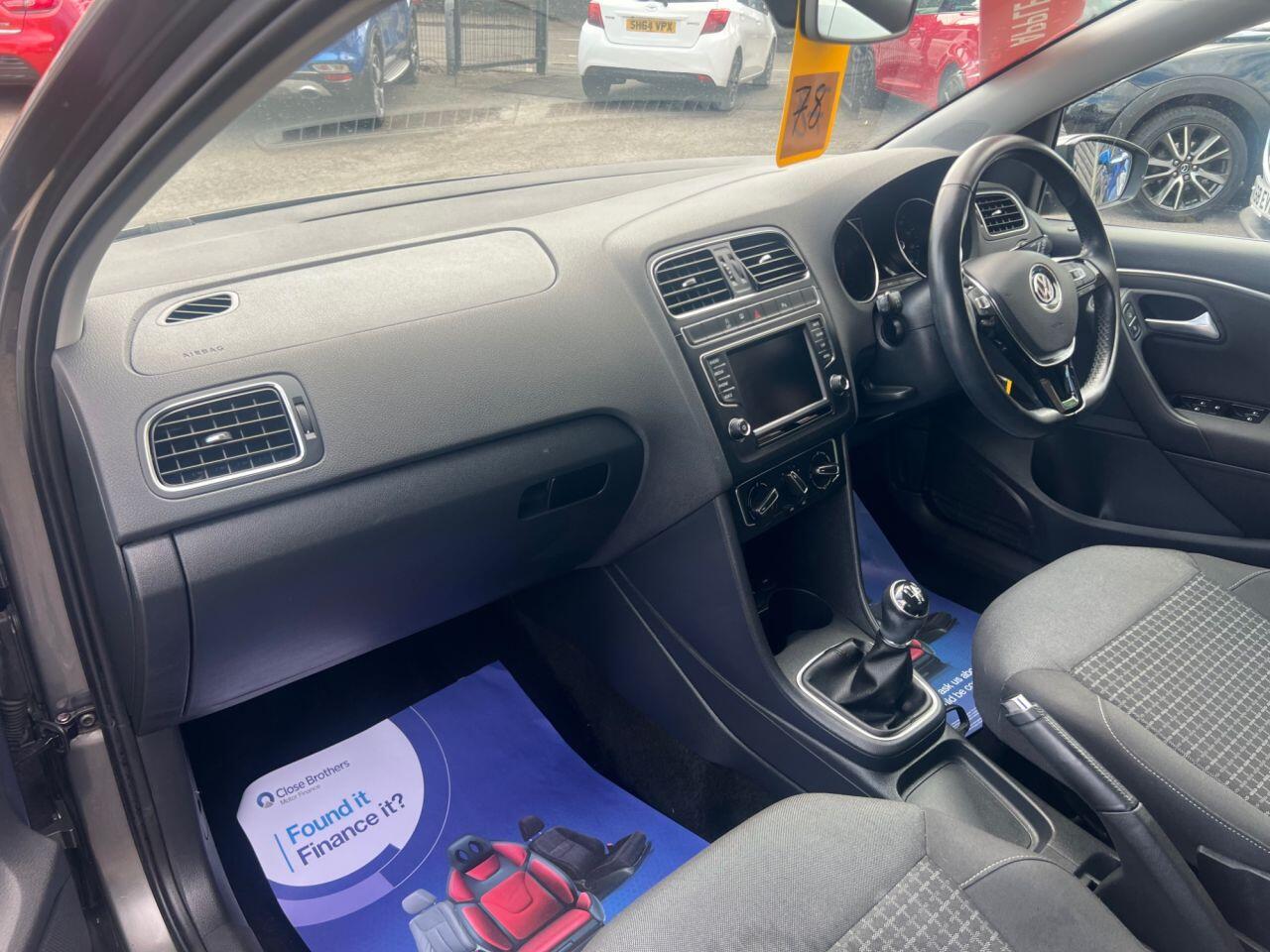 Volkswagen Polo - Image 17