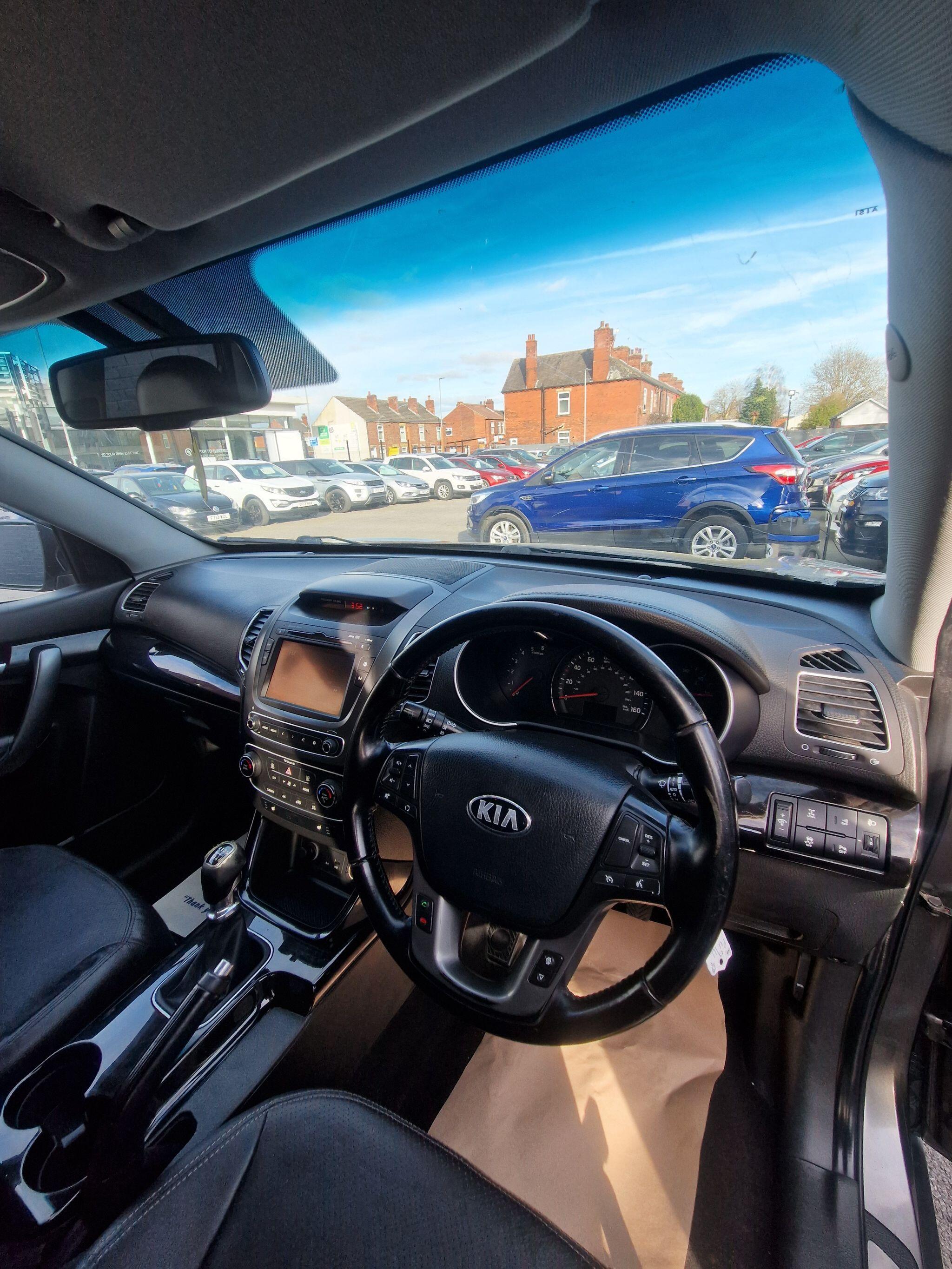 Kia Sorento - Image 30