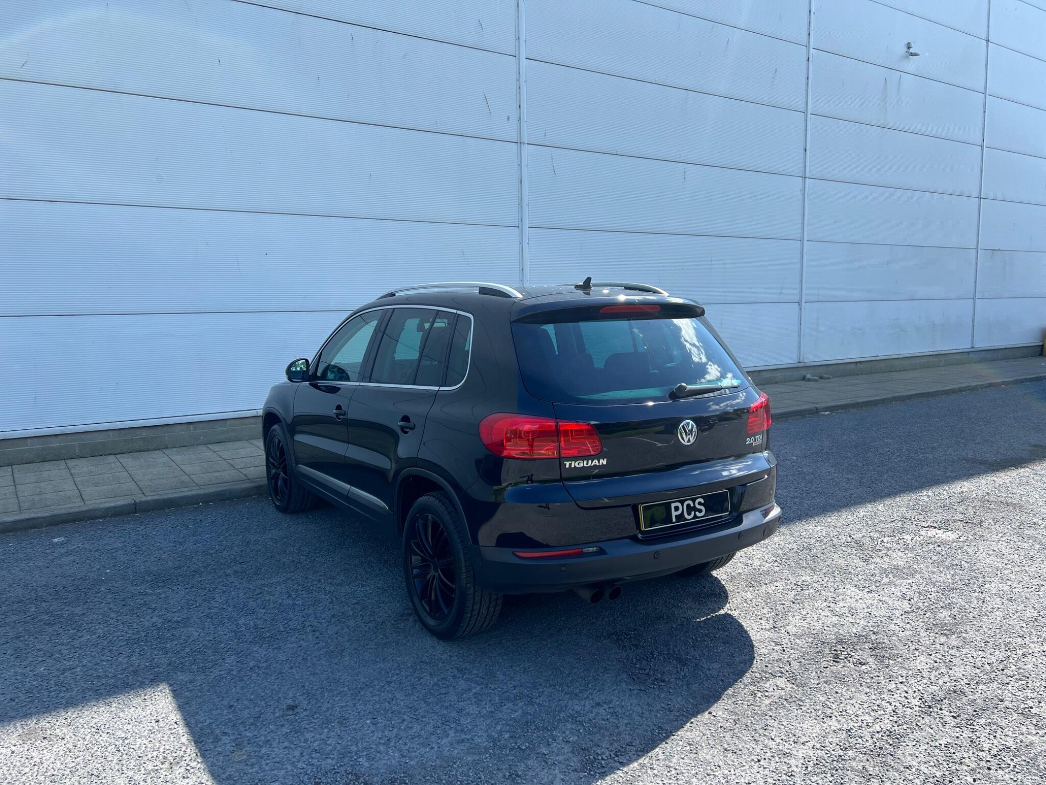 Volkswagen Tiguan - Image 10