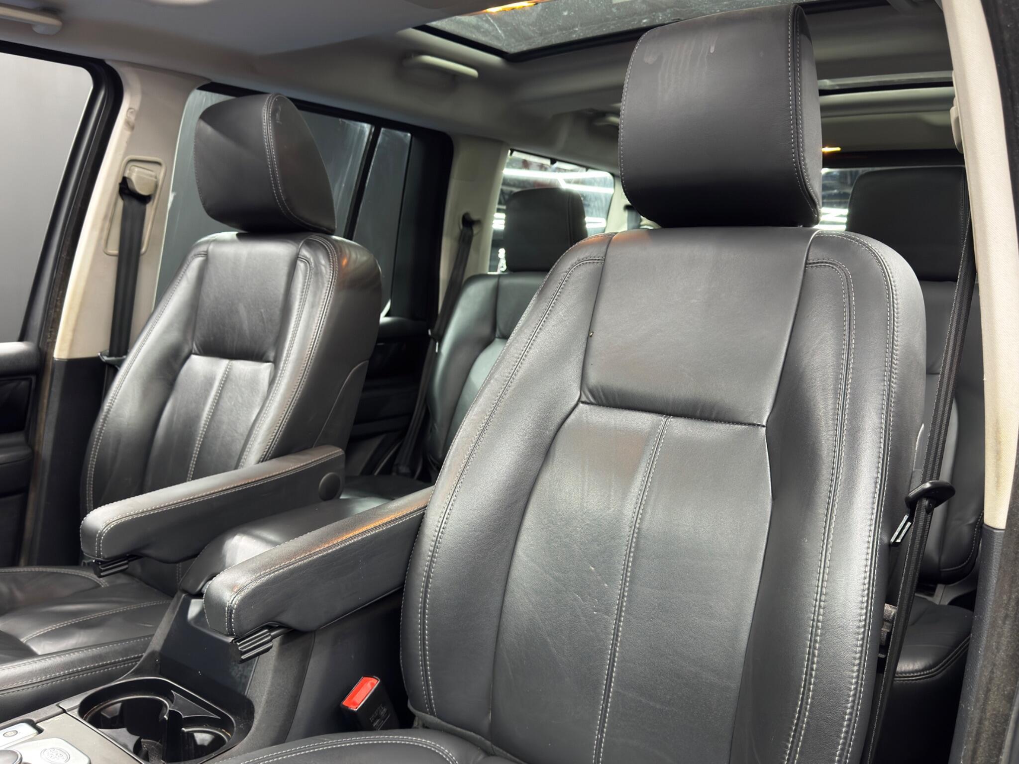 Land Rover DISCOVERY 4 - Image 14