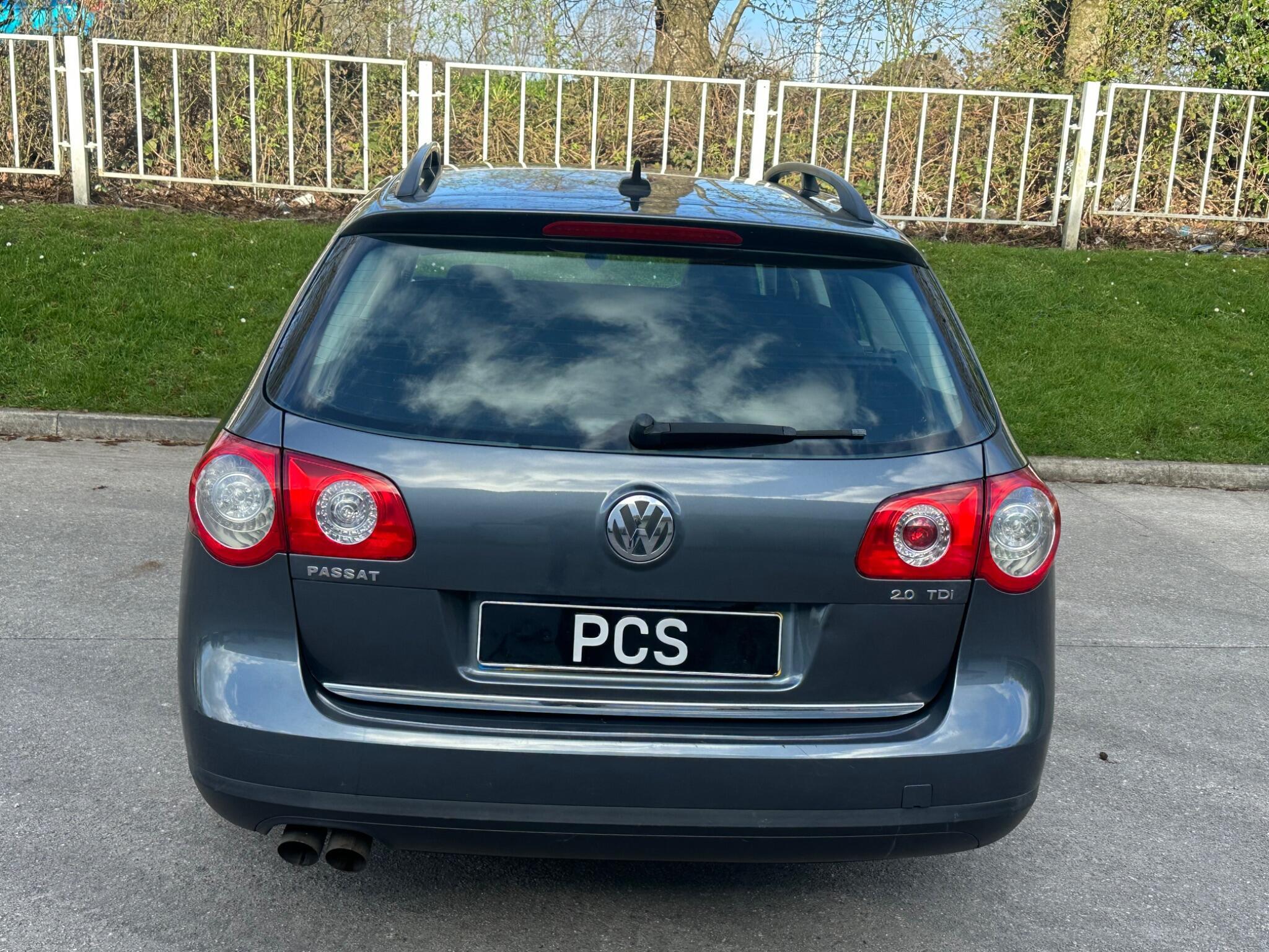 Volkswagen Passat - Image 18