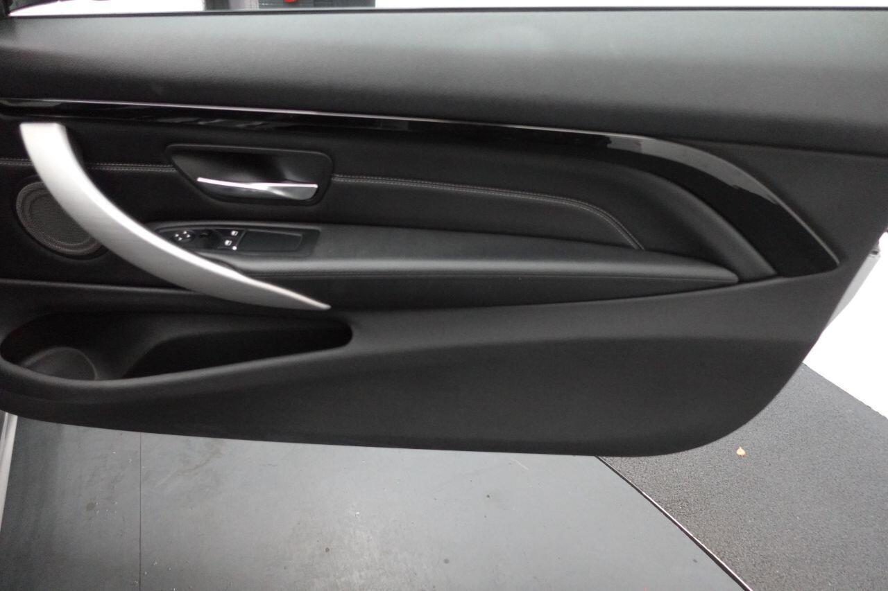 BMW 4 Series - Image 16