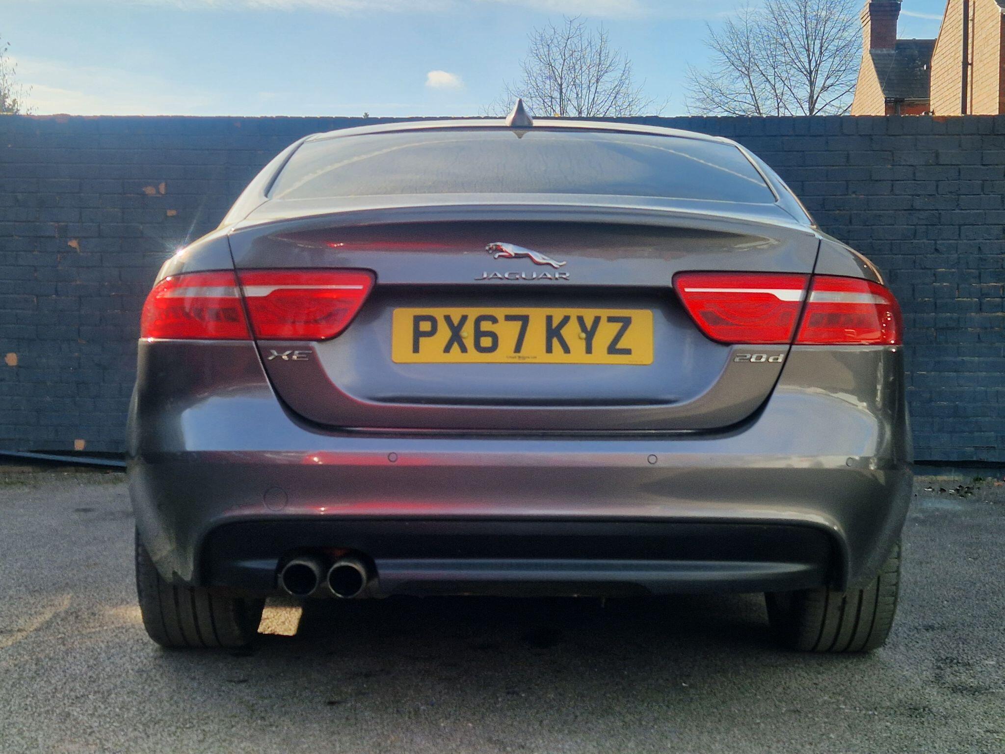 Jaguar XE - Image 24