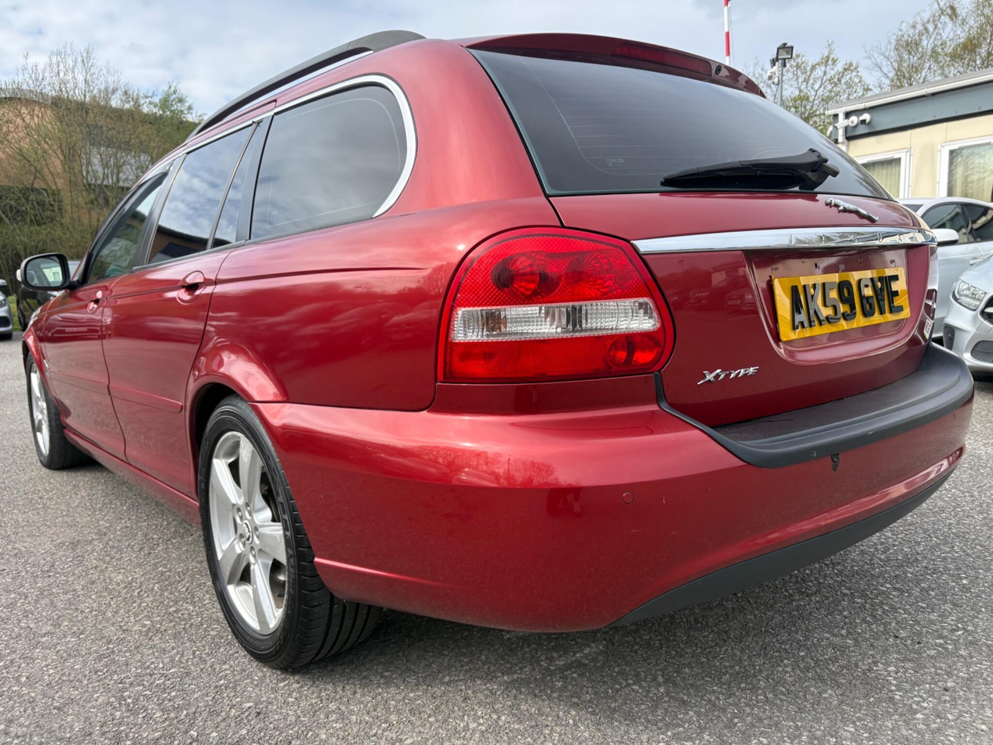 Jaguar X-TYPE - Image 12