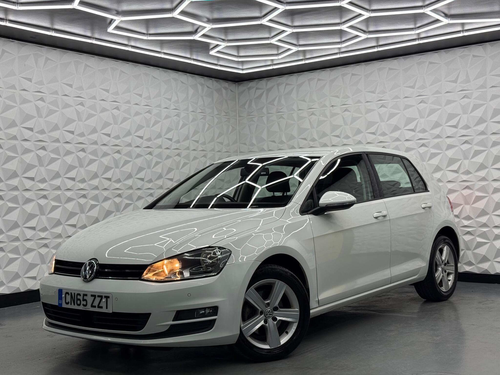Volkswagen Golf - Image 4