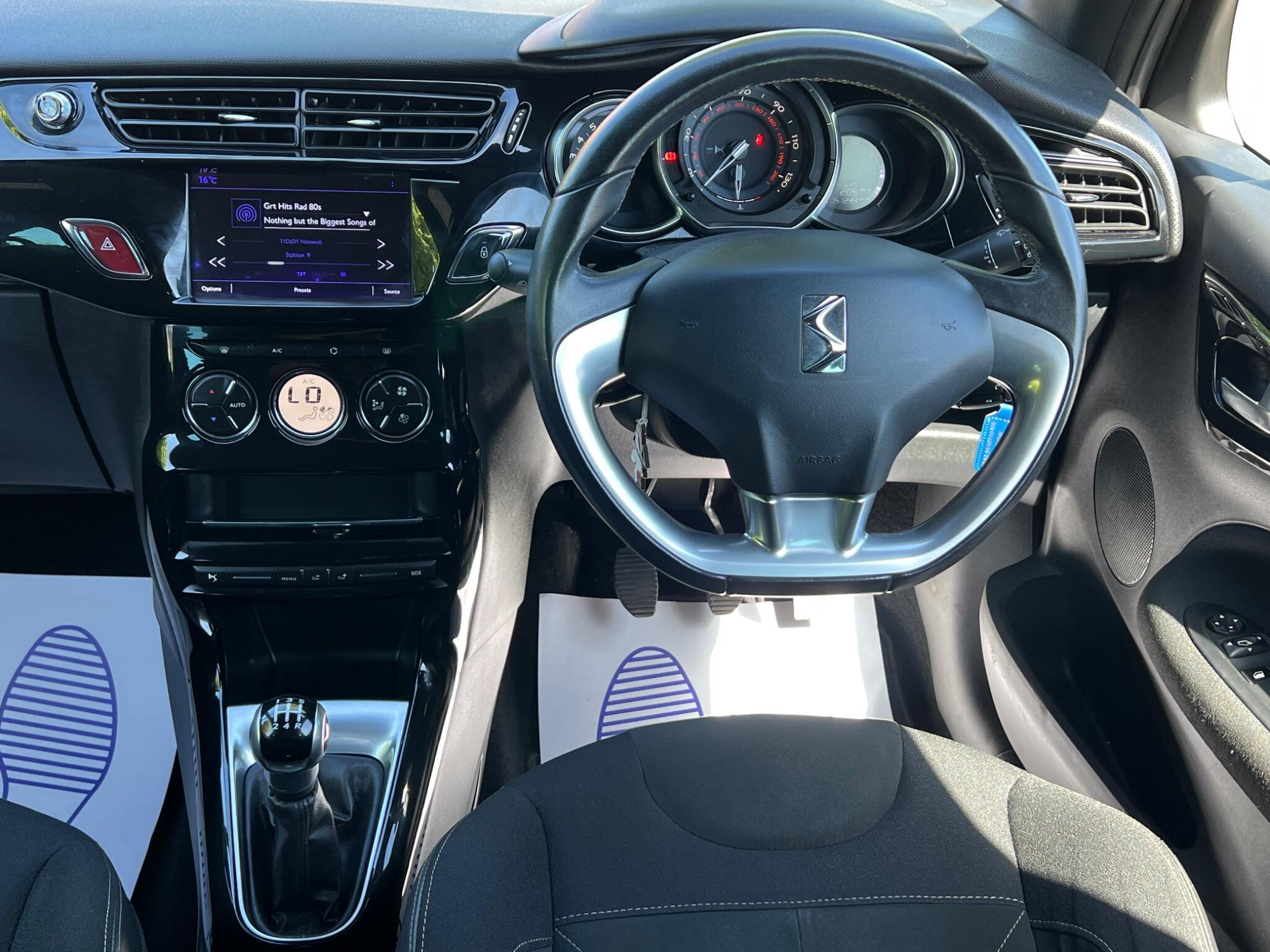 DS AUTOMOBILES DS 3 - Image 15