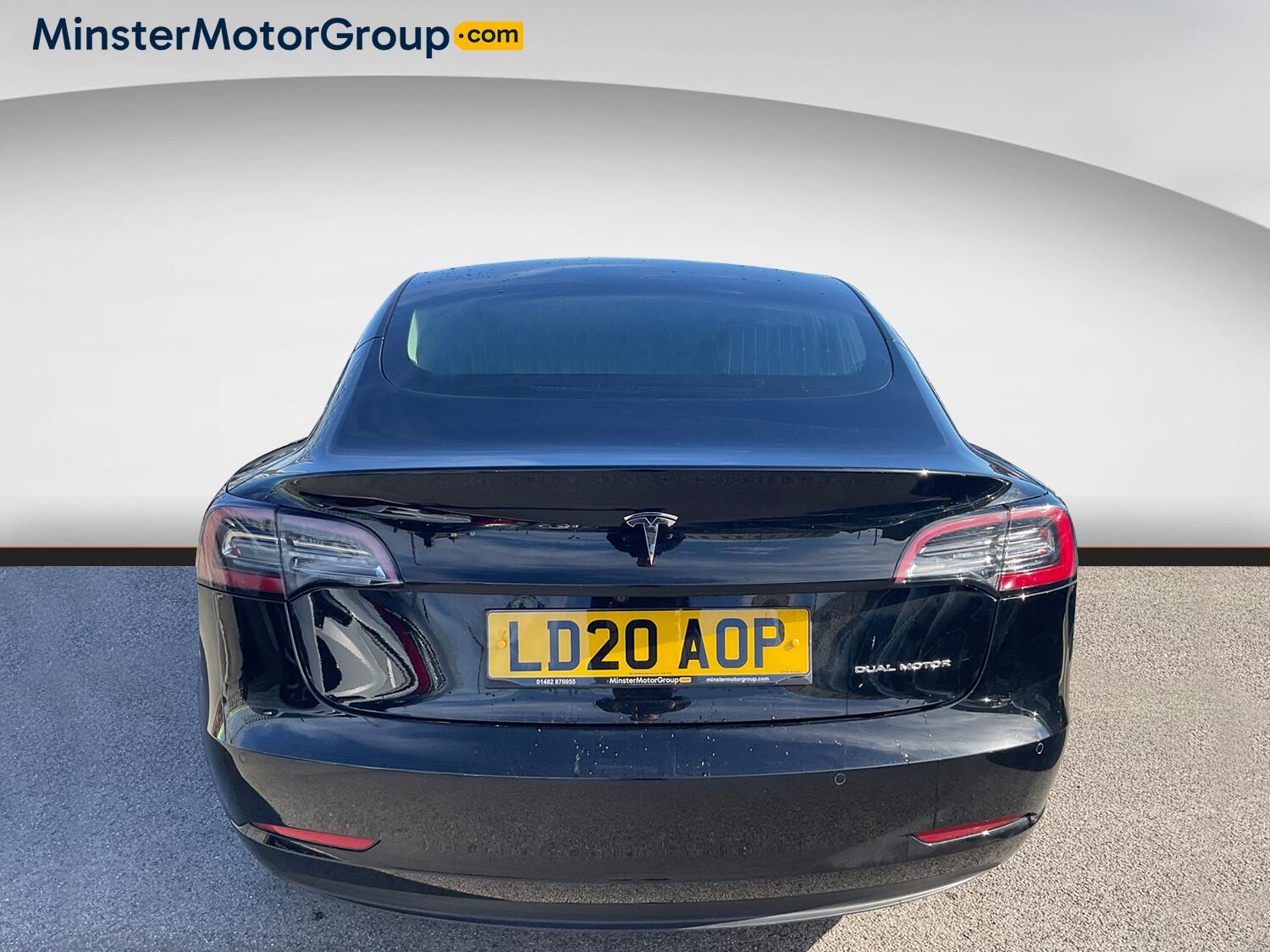 Tesla Model 3 - Image 3
