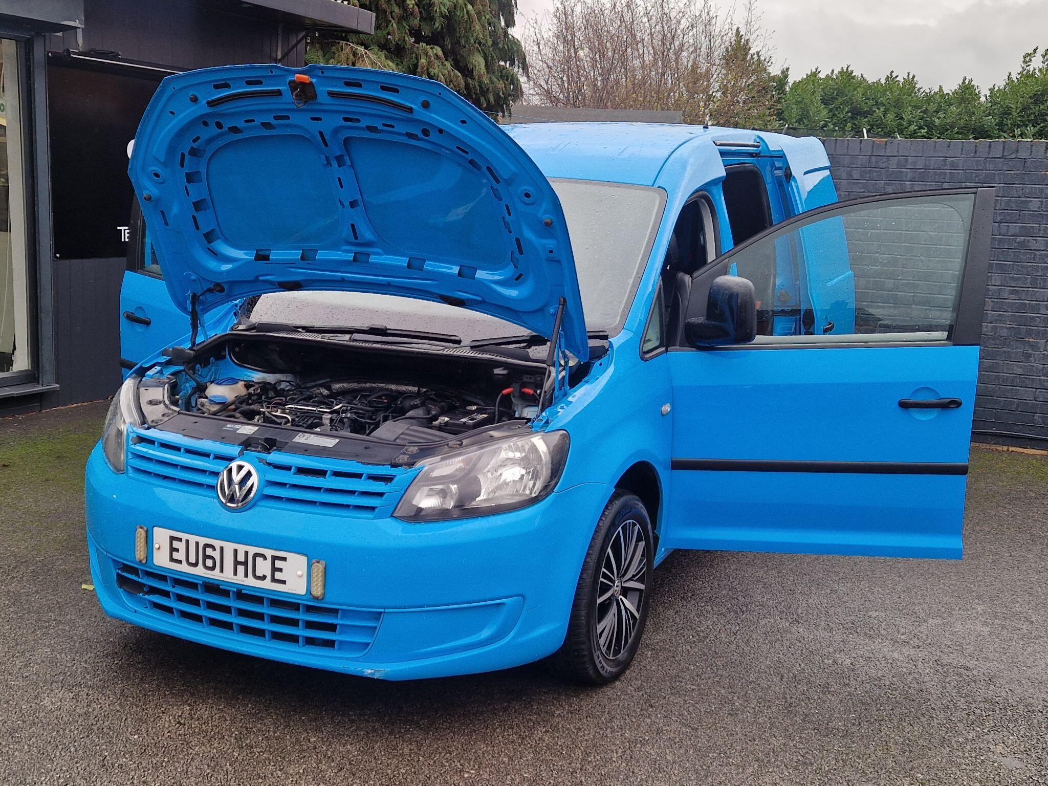 Volkswagen Caddy Maxi - Image 14