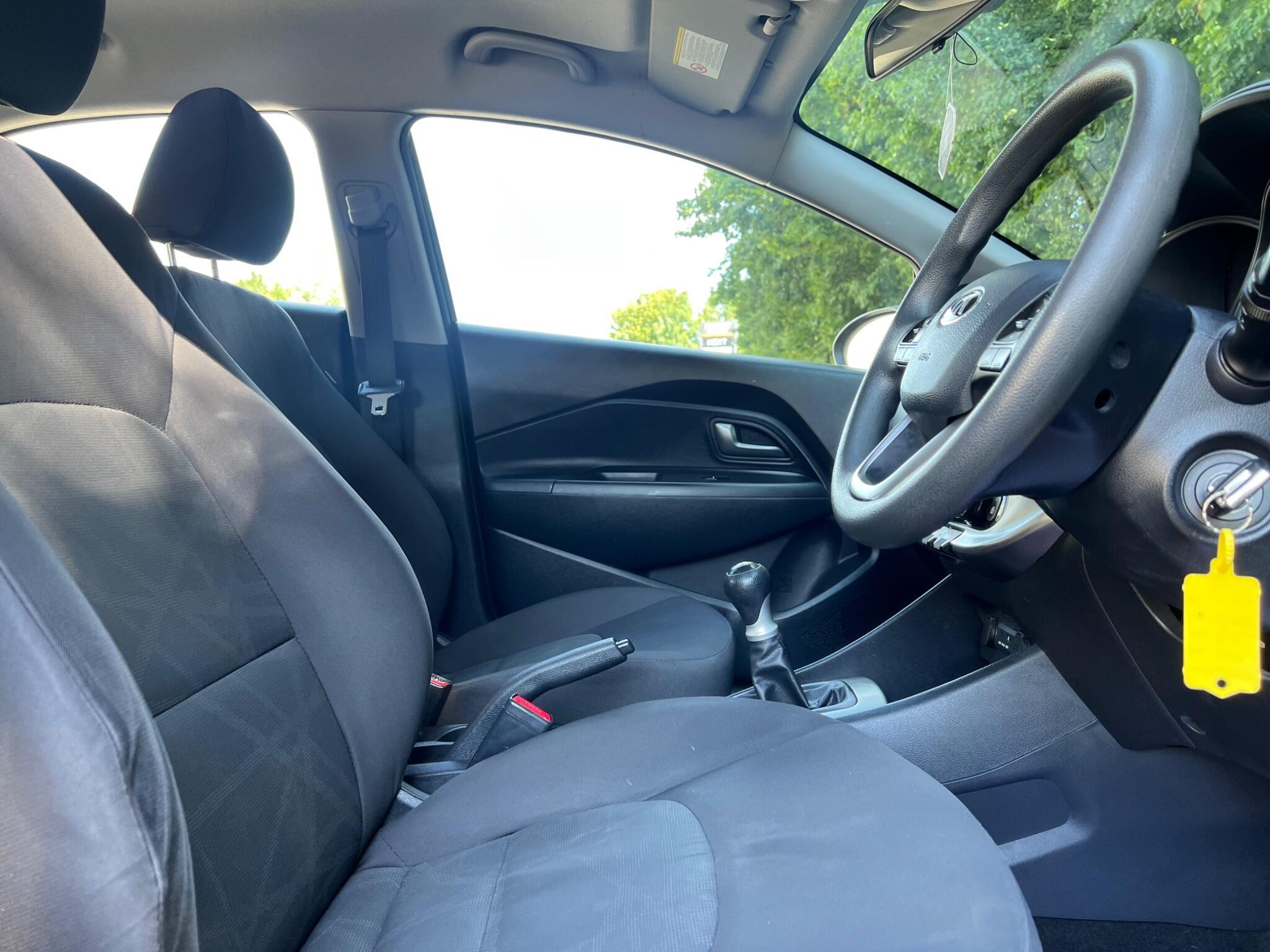 Kia Rio - Image 12