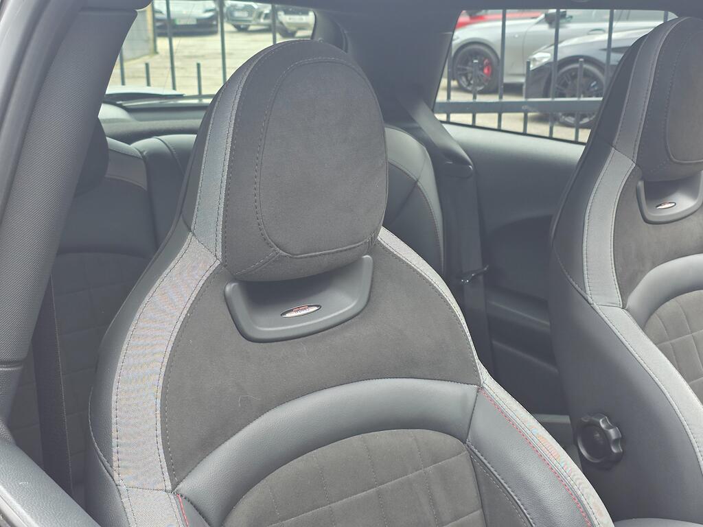 MINI Hatch - Image 37