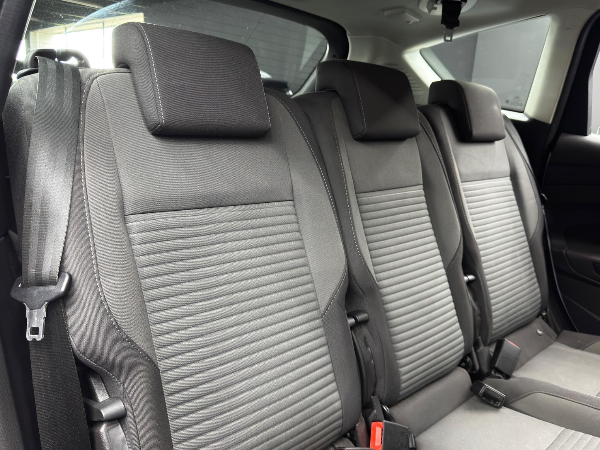 Ford C-MAX - Image 15