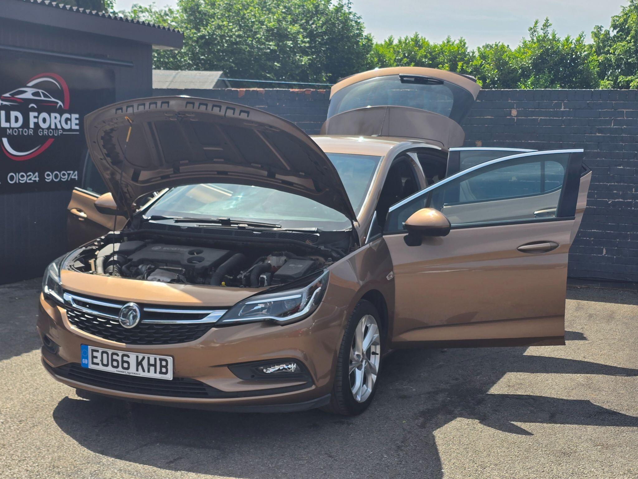 Vauxhall Astra - Image 14