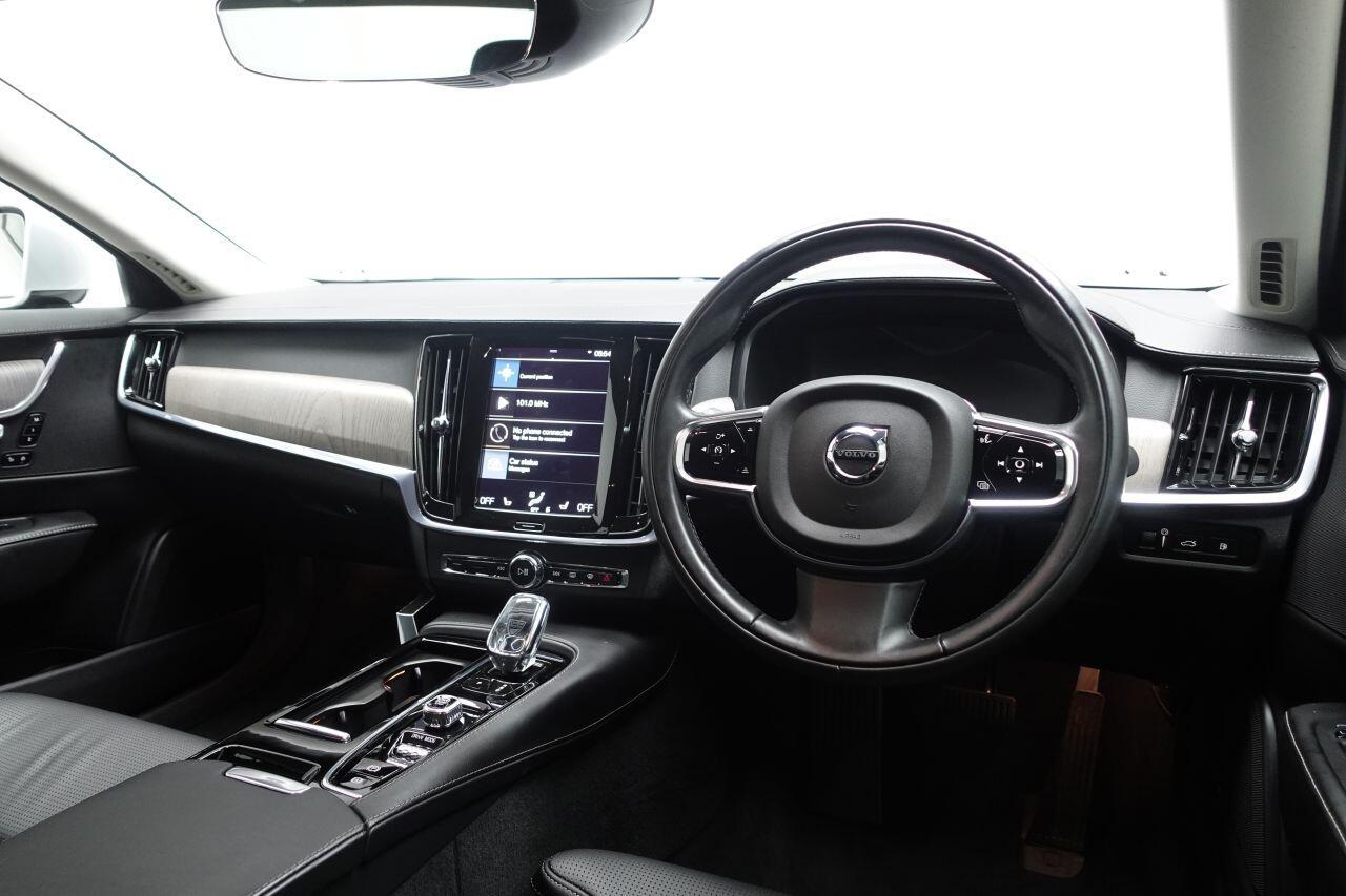 Volvo S90 - Image 15