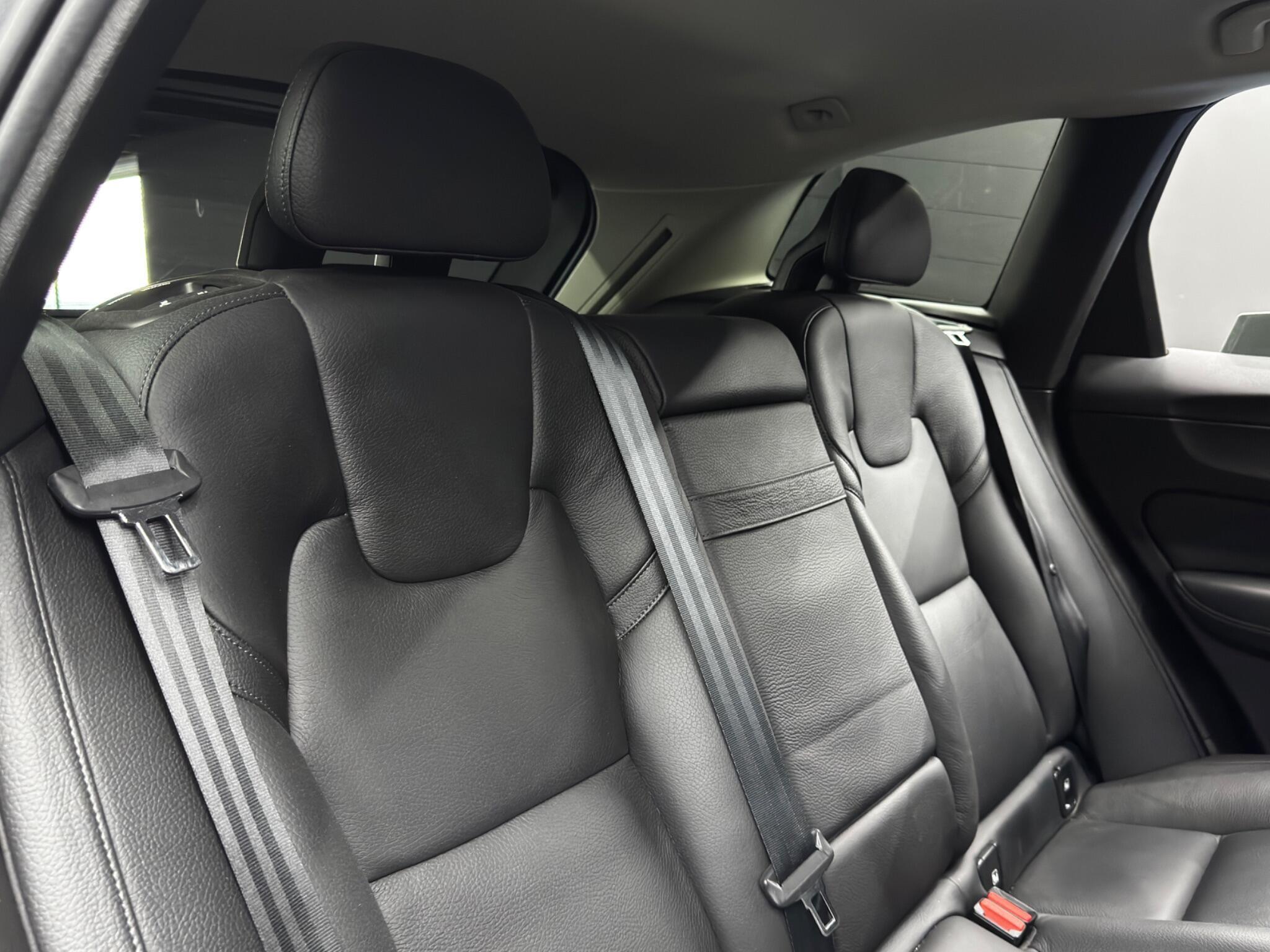 Volvo XC60 - Image 15