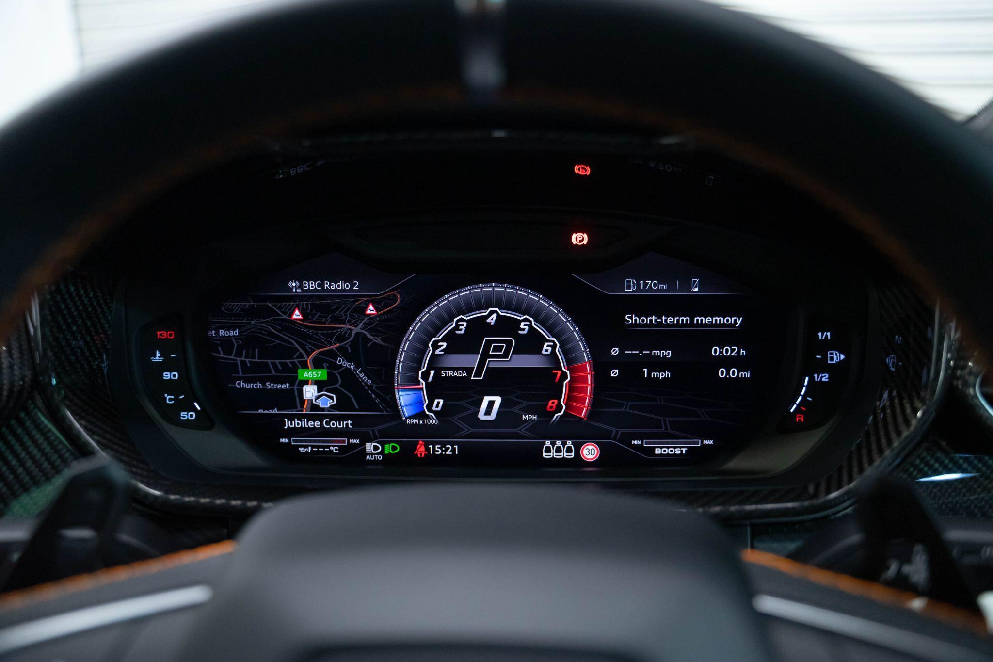 Lamborghini Urus - Image 22