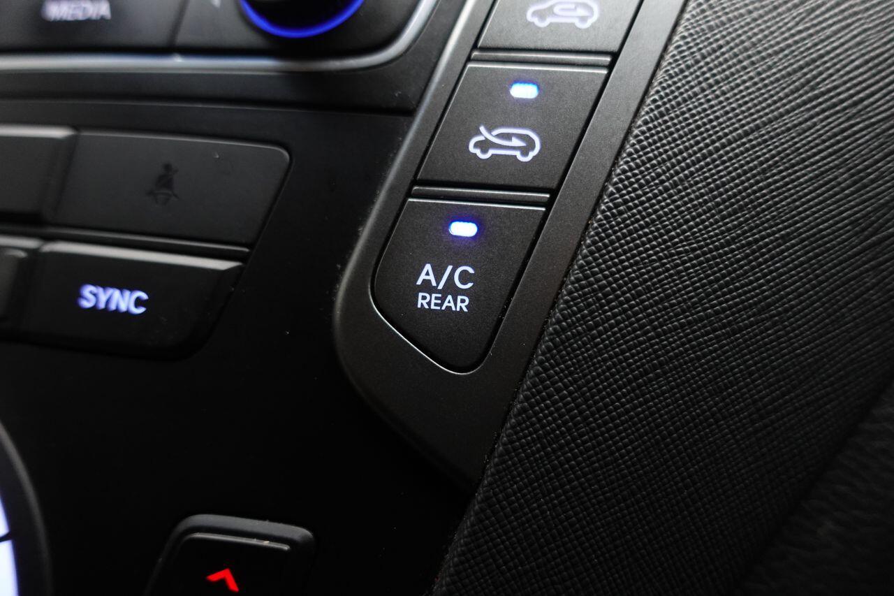 Hyundai Santa Fe - Image 24