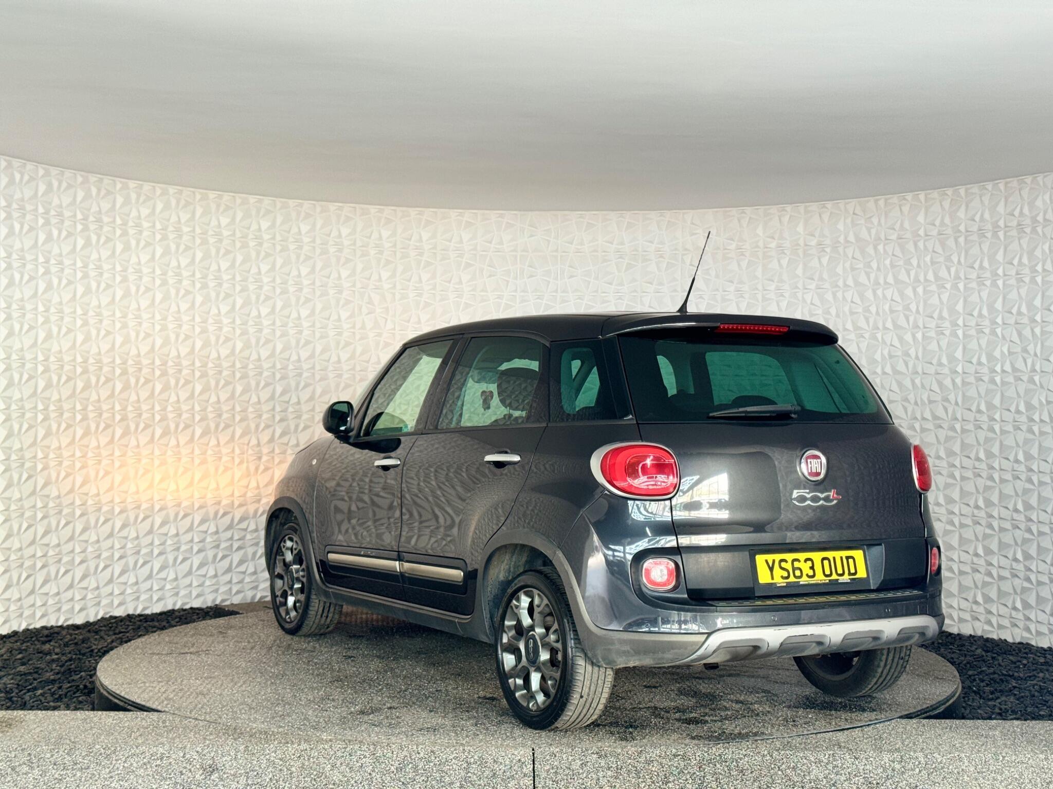 Fiat 500L - Image 15