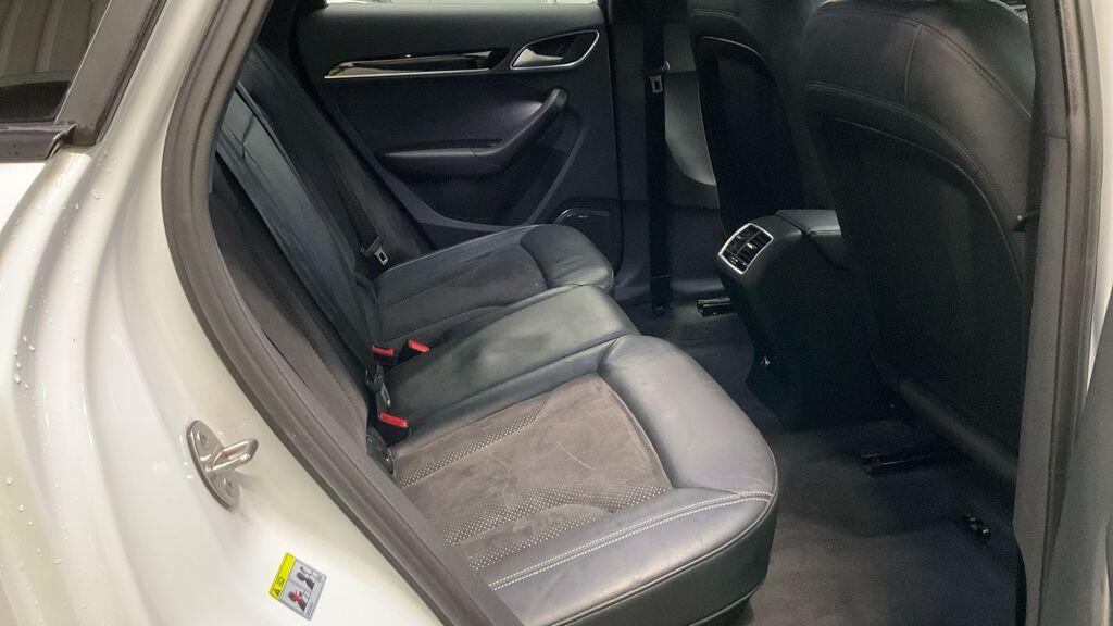 Audi Q3 - Image 8