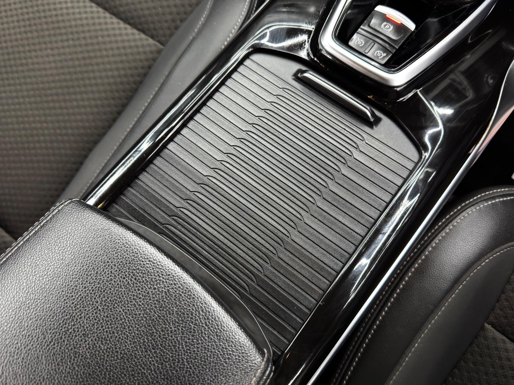 Renault Koleos - Image 24