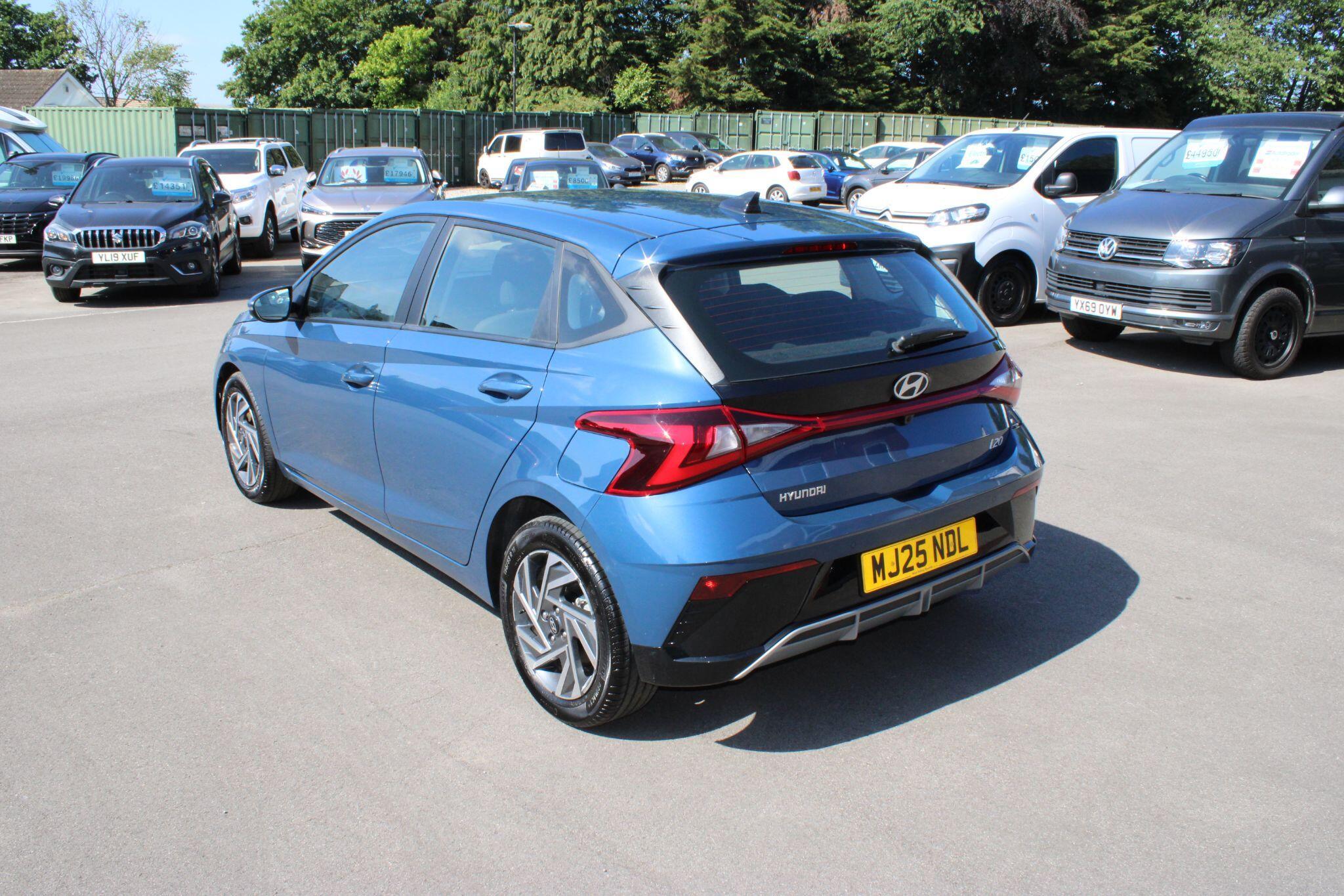 Hyundai i20 - Image 5