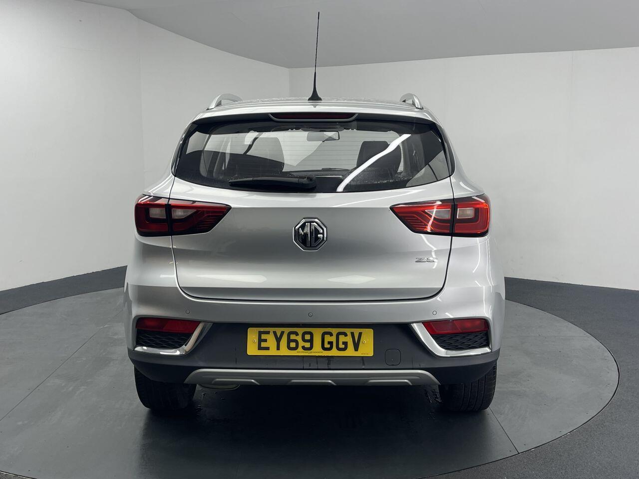 MG MG ZS - Image 9