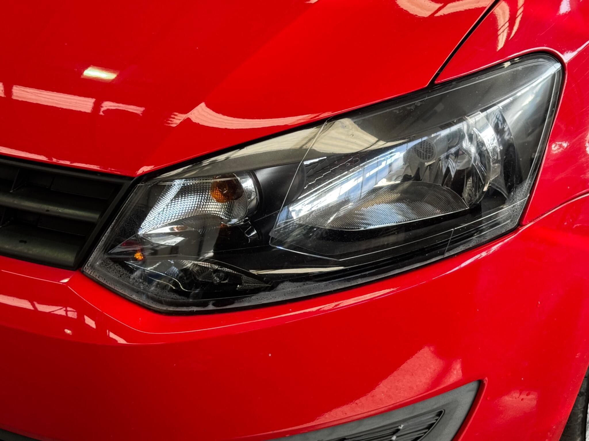 Volkswagen Polo - Image 13