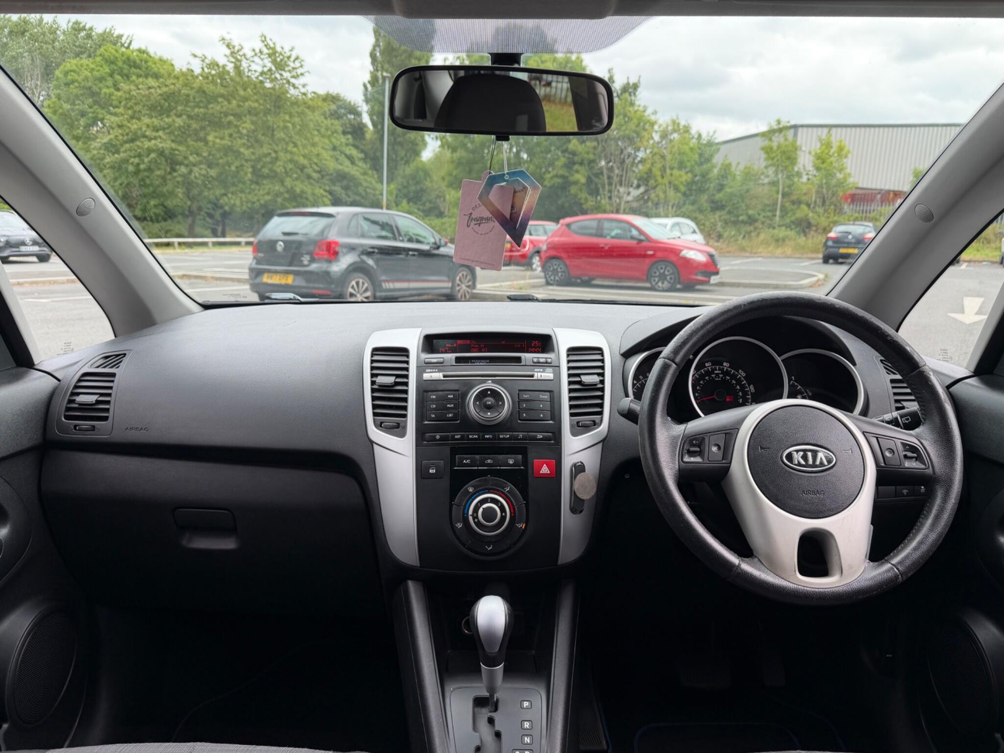 Kia Venga - Image 14