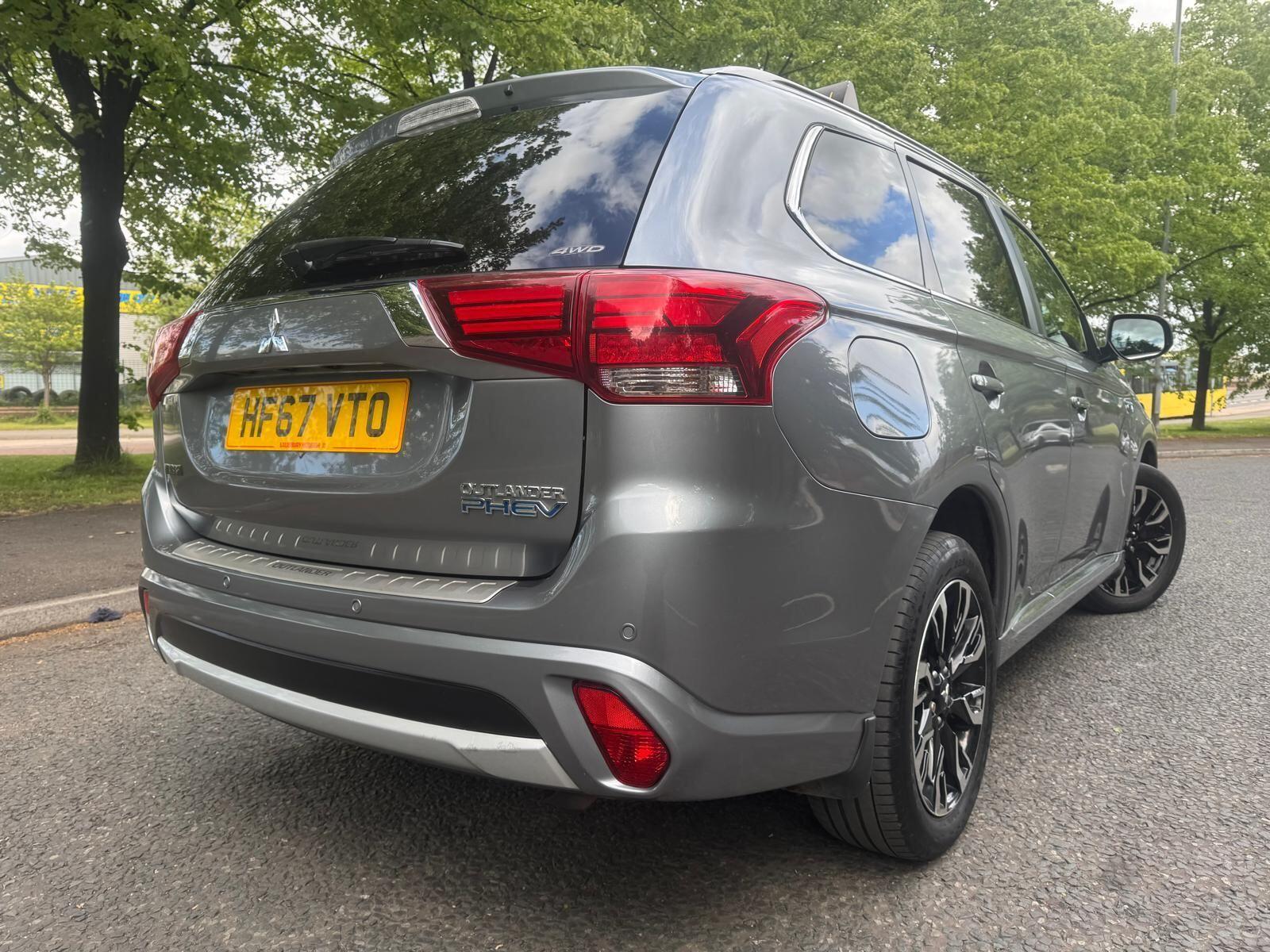 Mitsubishi Outlander - Image 9