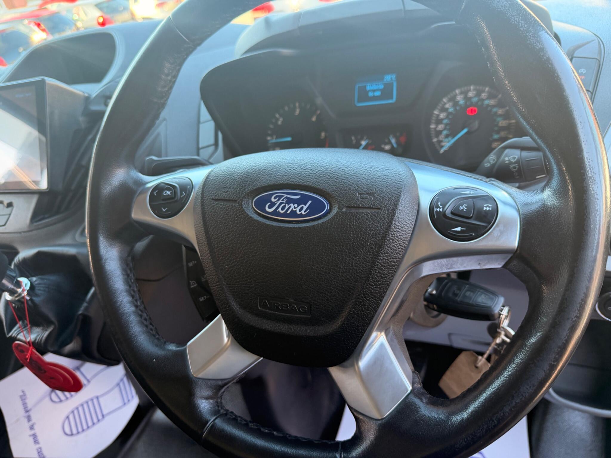 Ford Transit Custom - Image 29