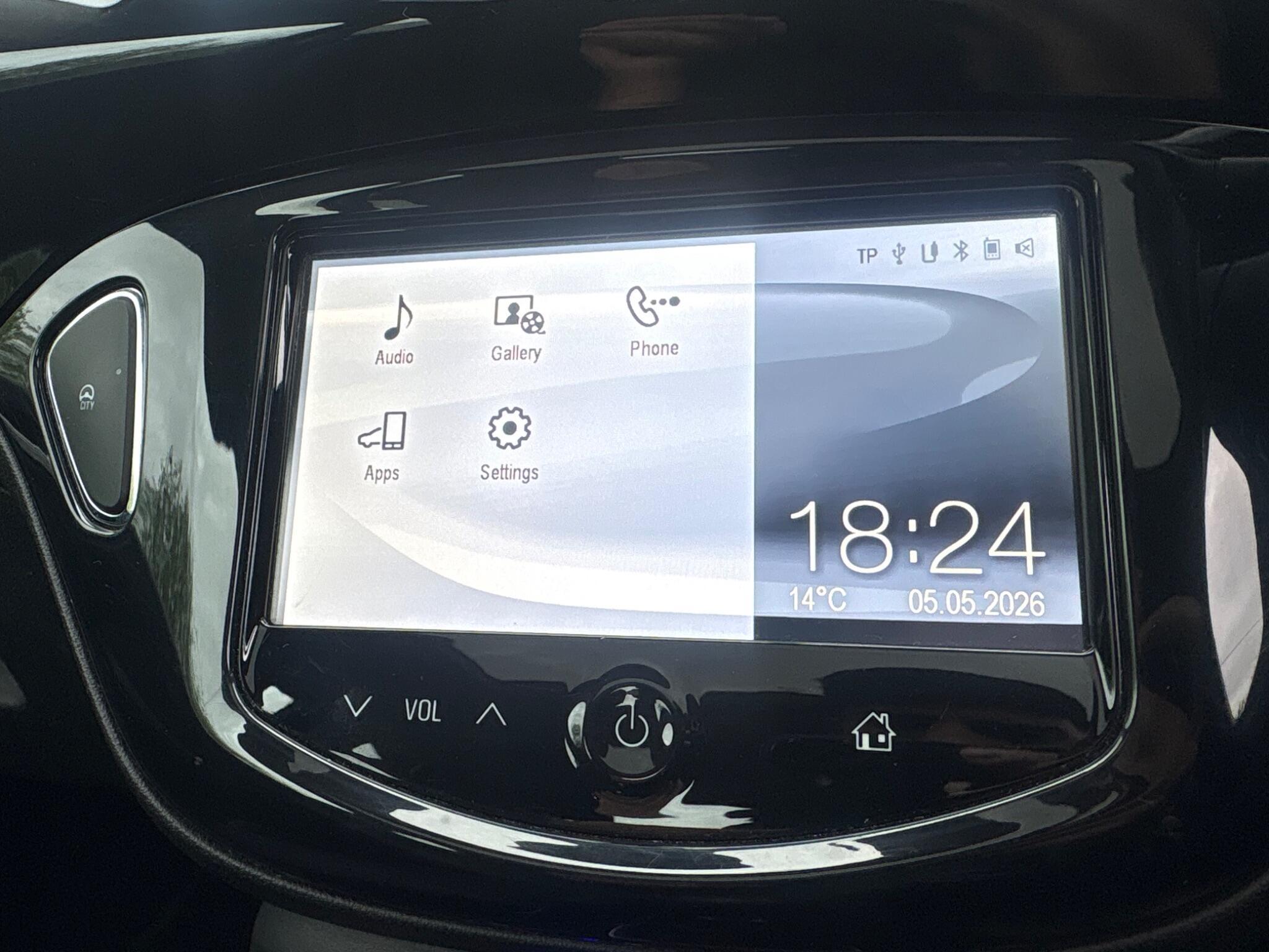 Vauxhall ADAM - Image 31