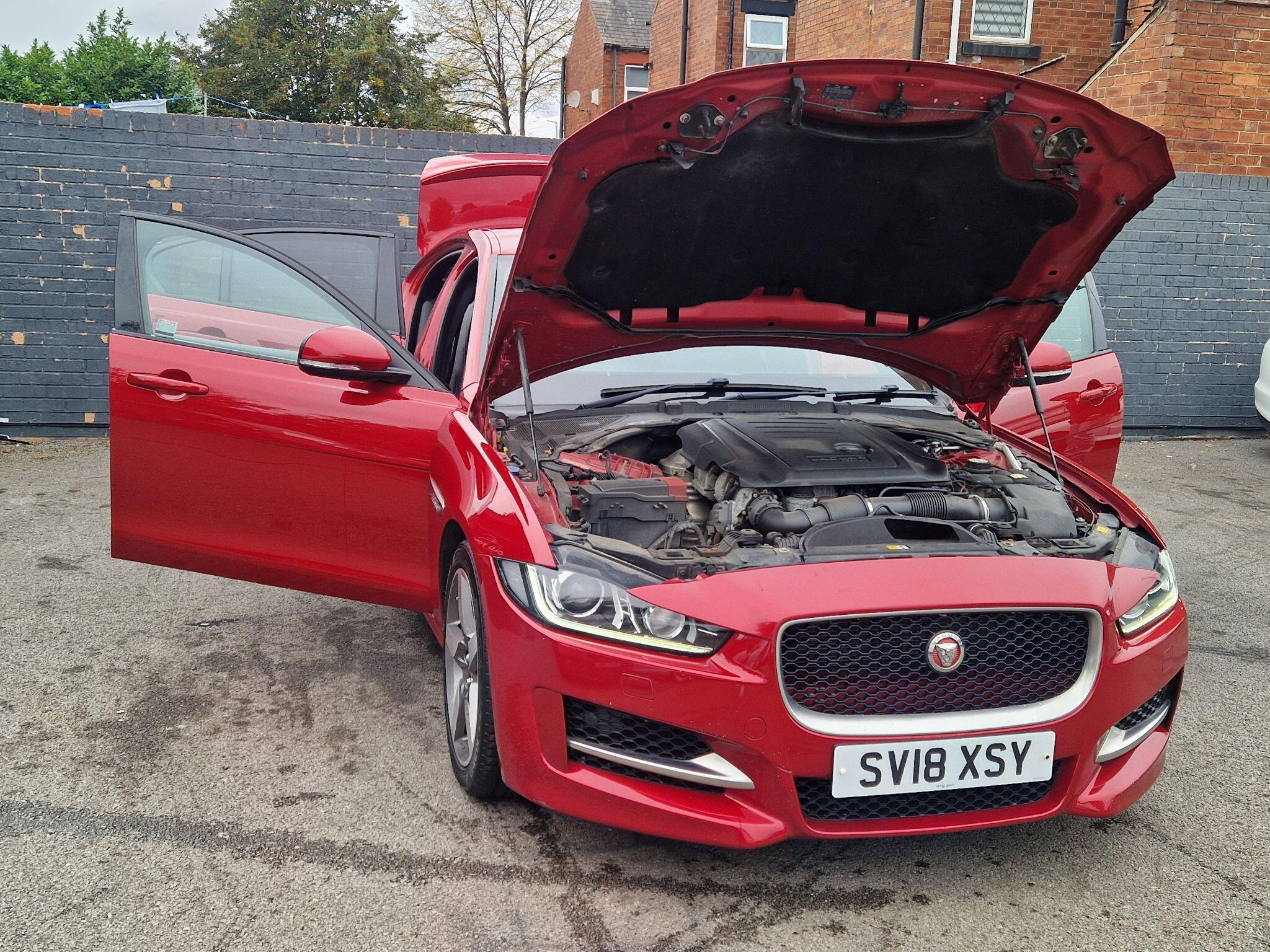 Jaguar XE - Image 12