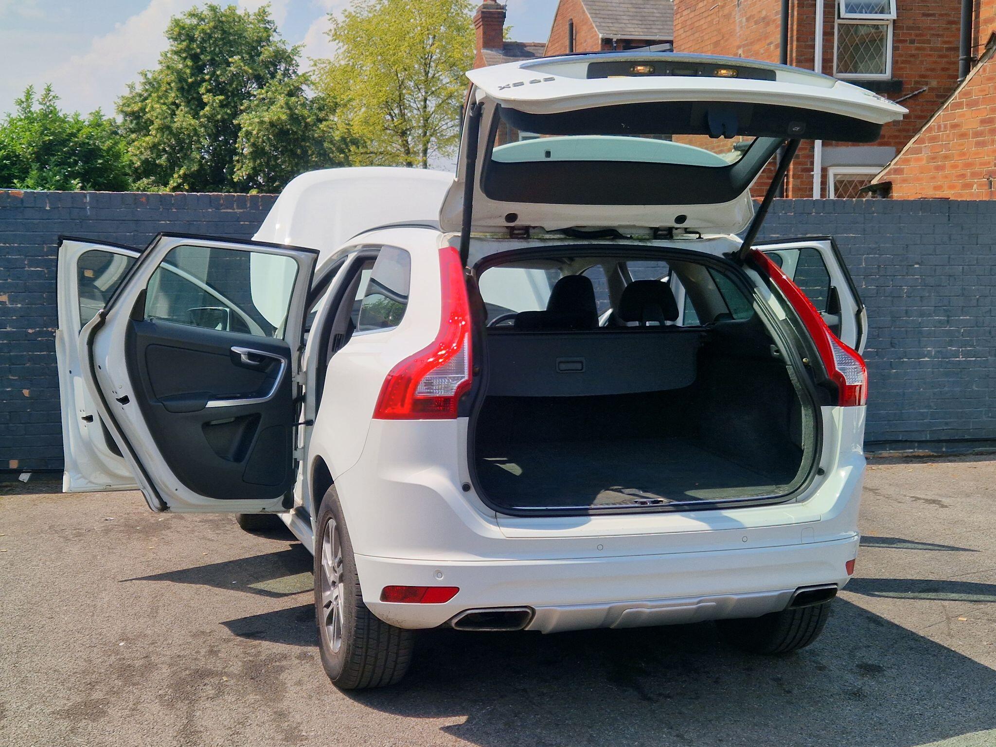 Volvo XC60 - Image 18