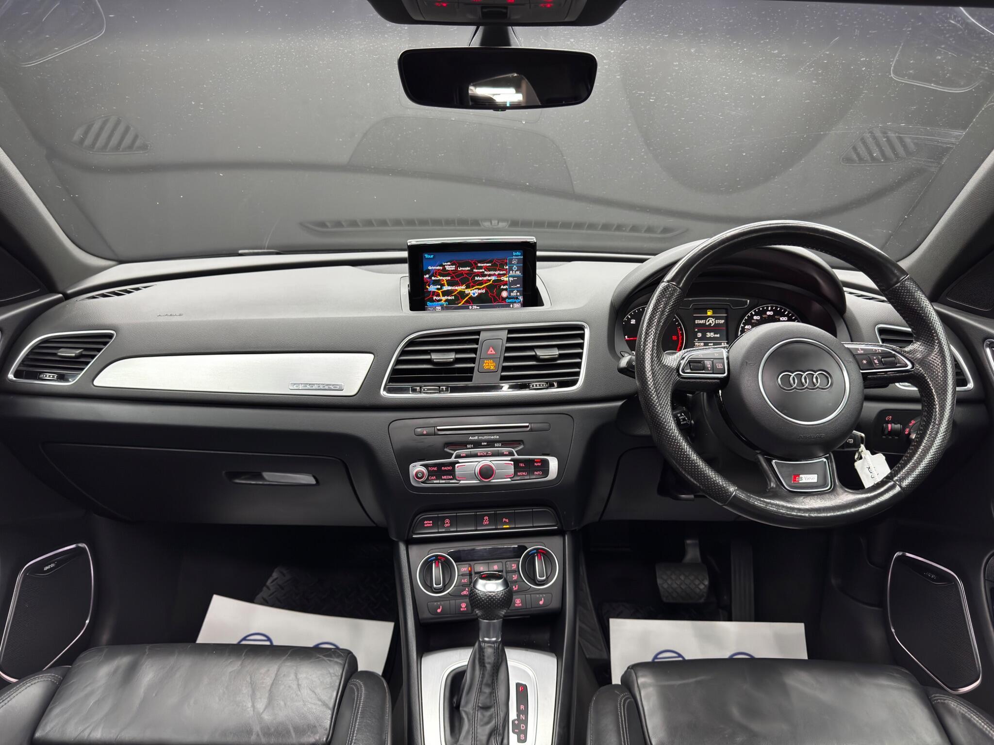 Audi Q3 - Image 10