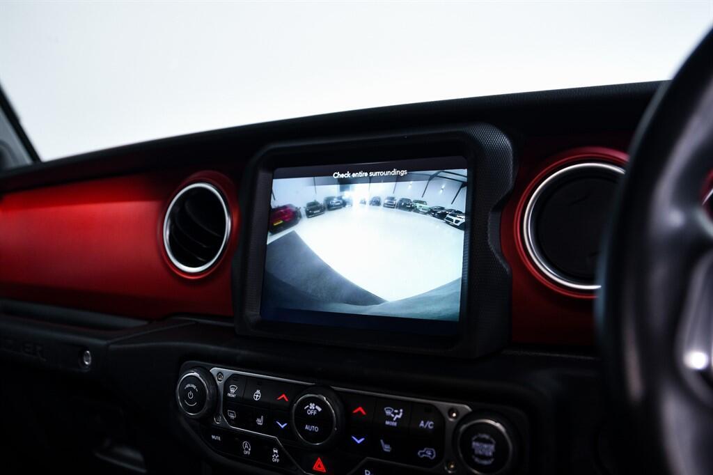 Jeep Wrangler - Image 23